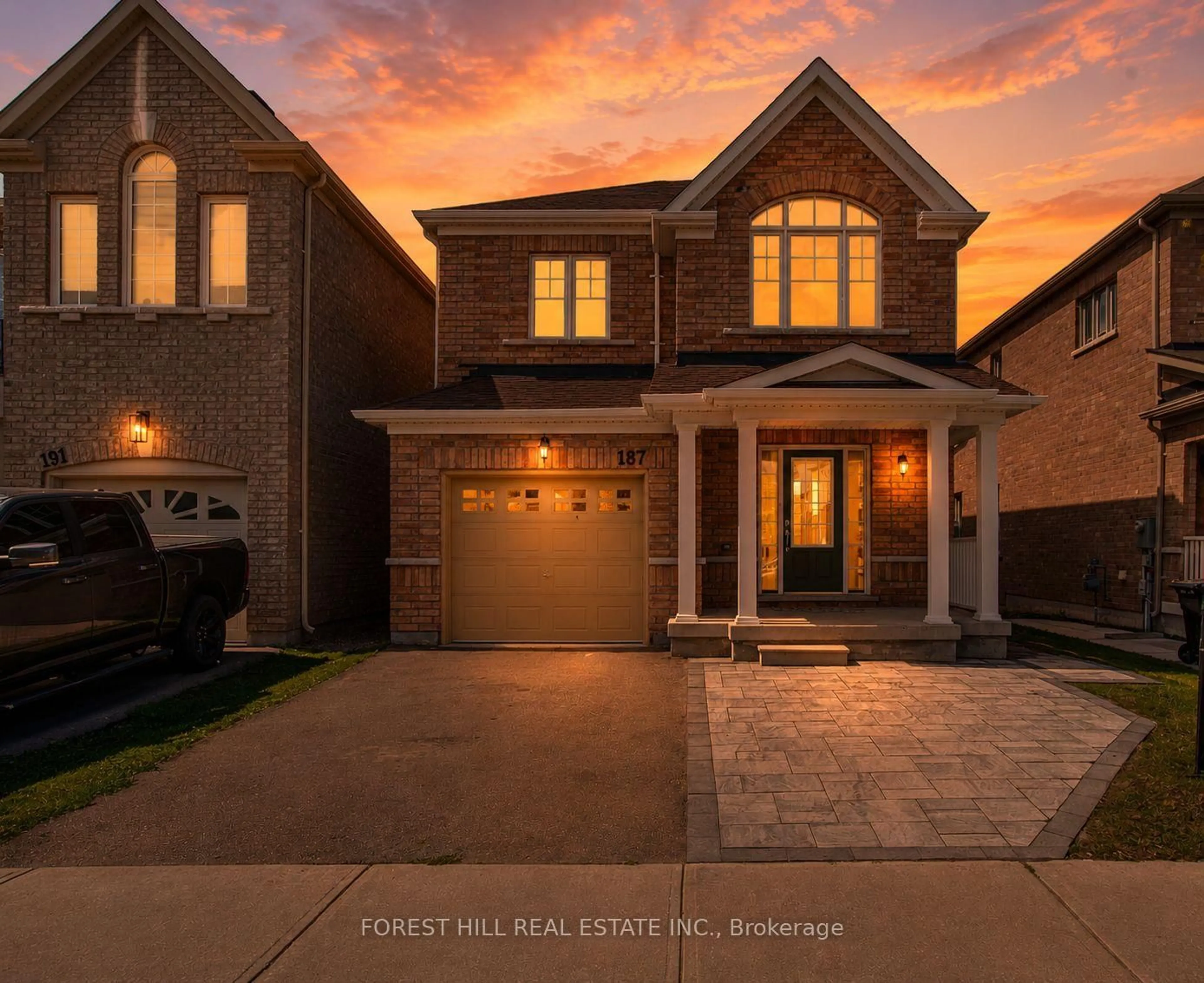 Home with brick exterior material, street for 187 Armstrong Cres, Bradford West Gwillimbury Ontario L3Z 0L3