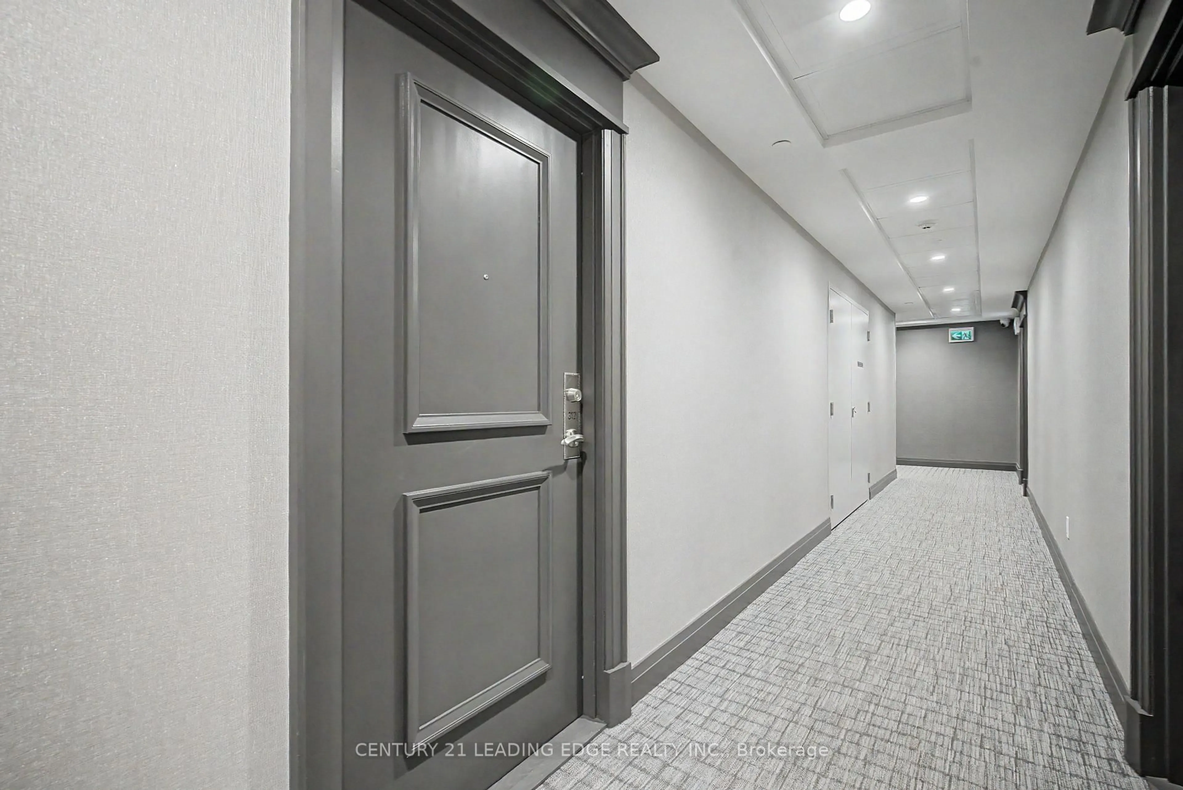 Indoor foyer for 25 Baker Hill Blvd #312, Whitchurch-Stouffville Ontario L4A 1P8