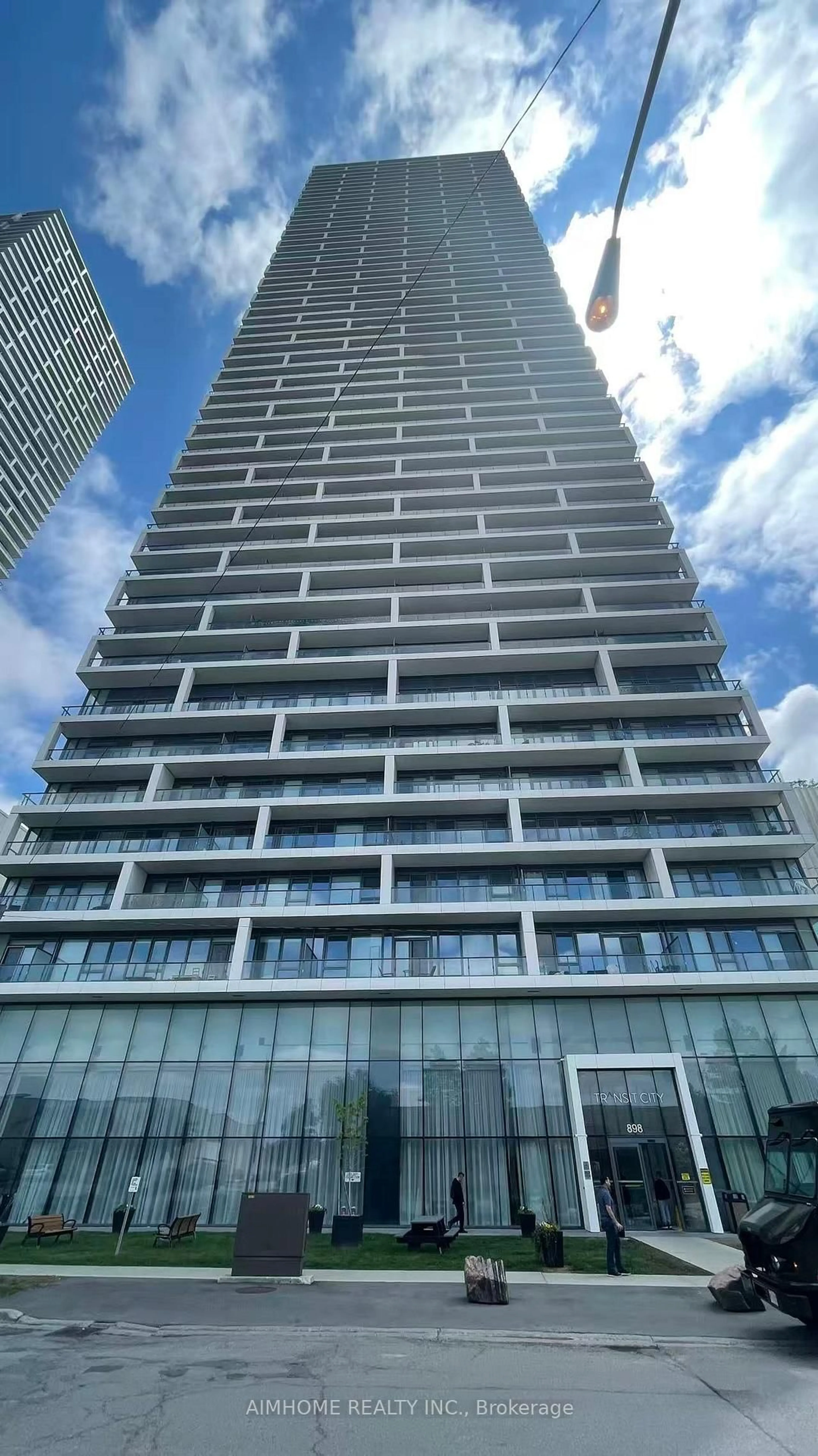 Unknown for 898 Portage Pkwy Pkwy #3207, Vaughan Ontario L4K 0J6