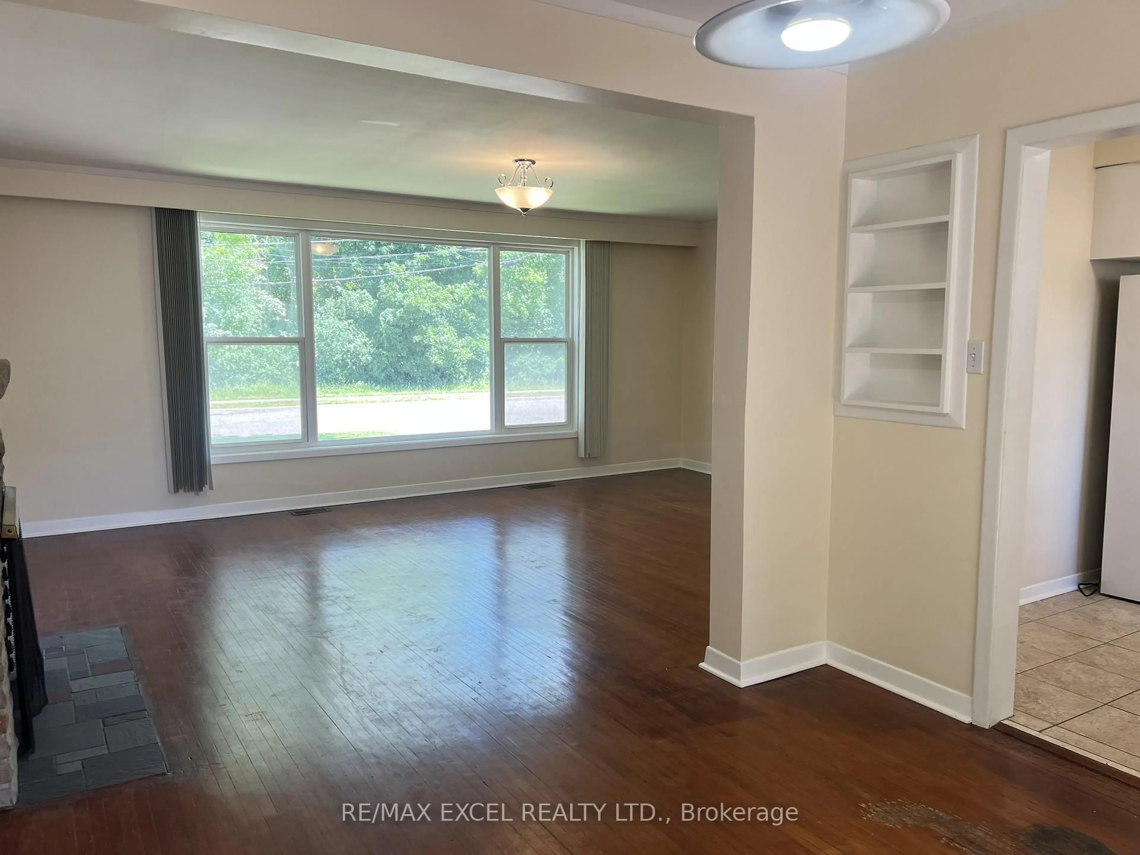 A pic of a room for 36 Hall St, Richmond Hill Ontario L6C 1V7