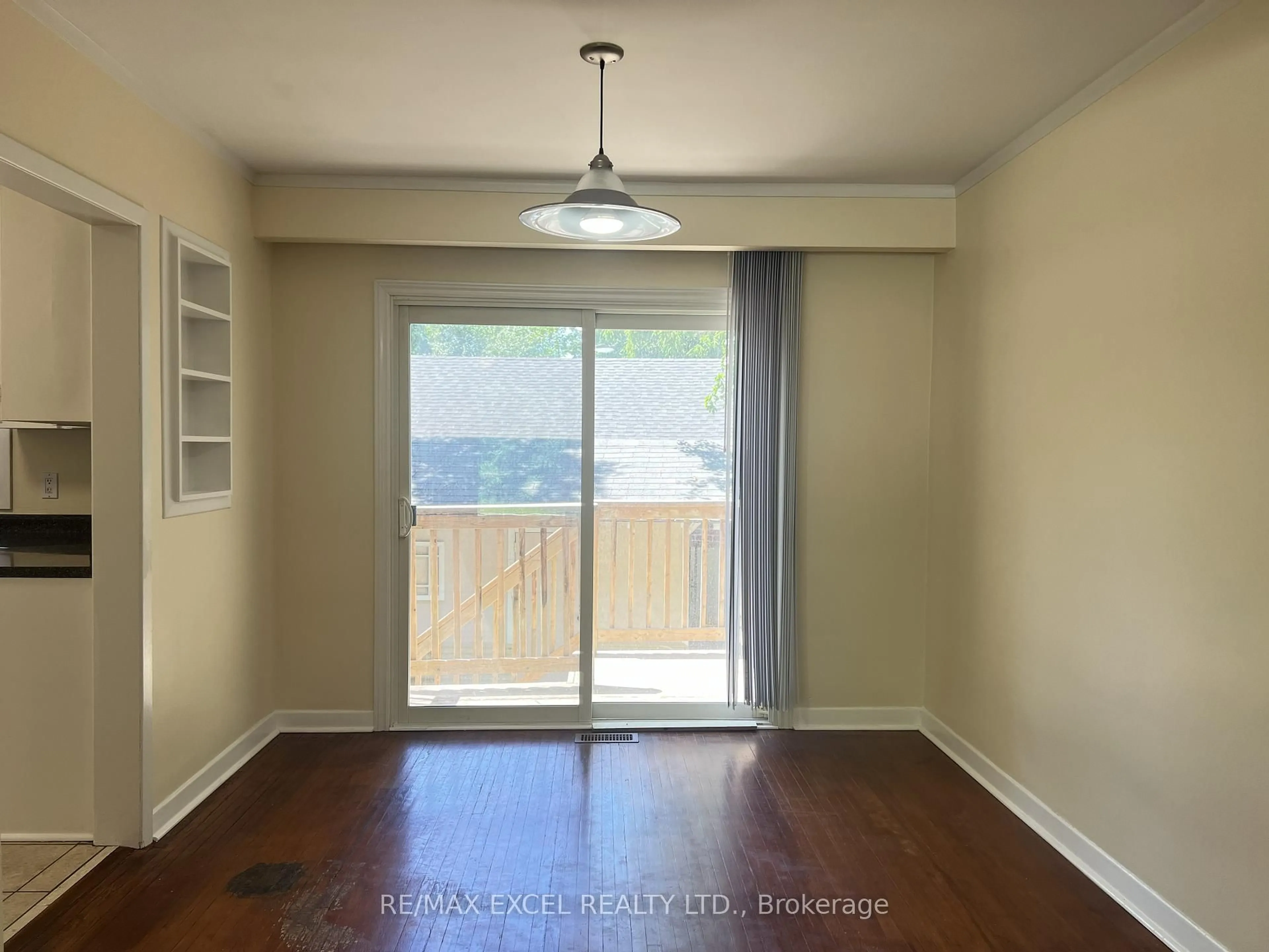 A pic of a room for 36 Hall St, Richmond Hill Ontario L6C 1V7