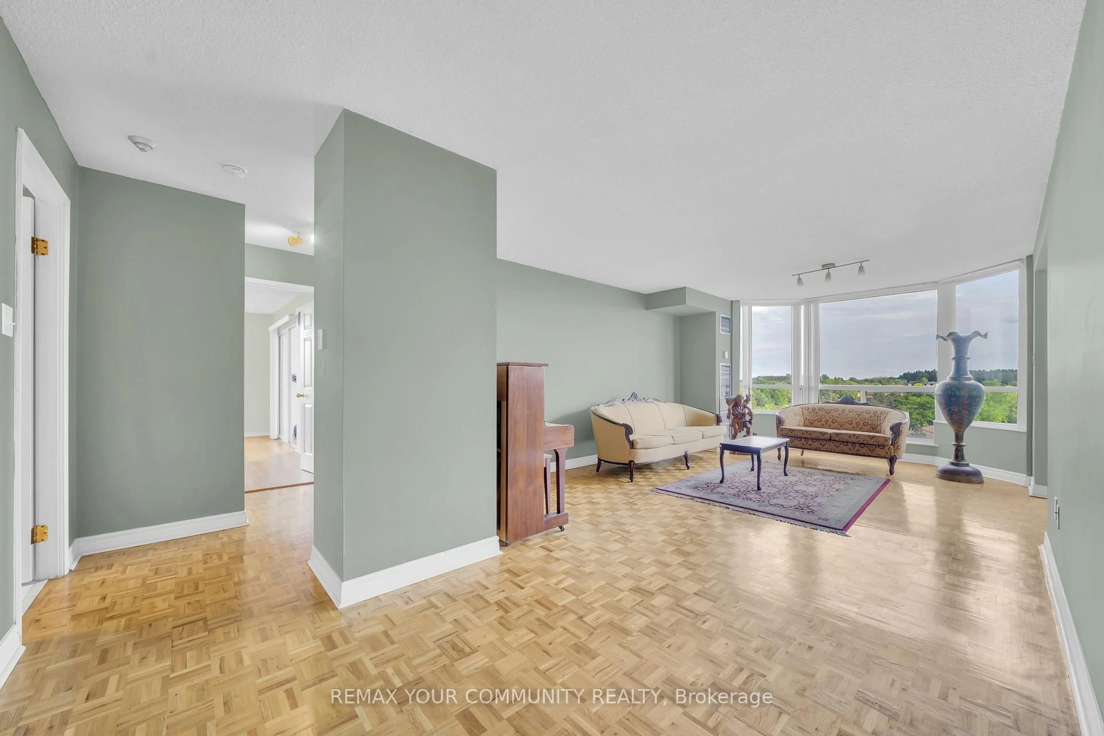 Unknown for 175 Cedar Ave #913, Richmond Hill Ontario L4C 9V3
