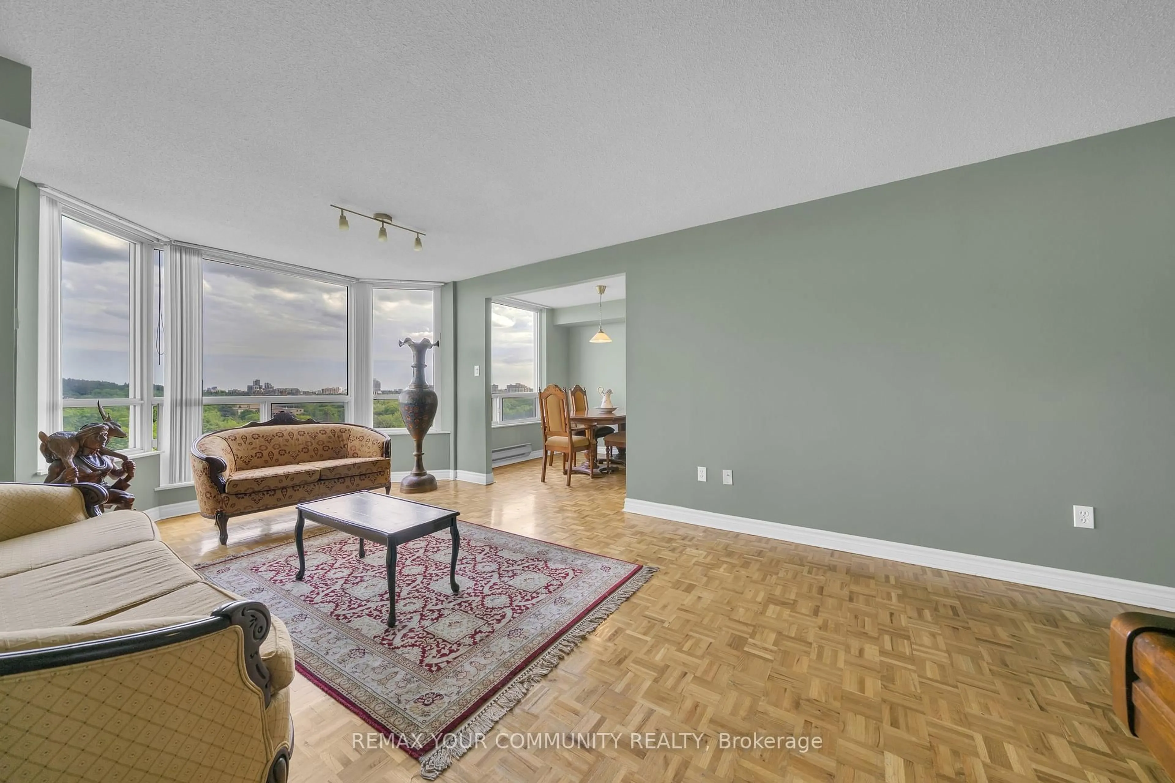 Living room with furniture, unknown for 175 Cedar Ave #913, Richmond Hill Ontario L4C 9V3