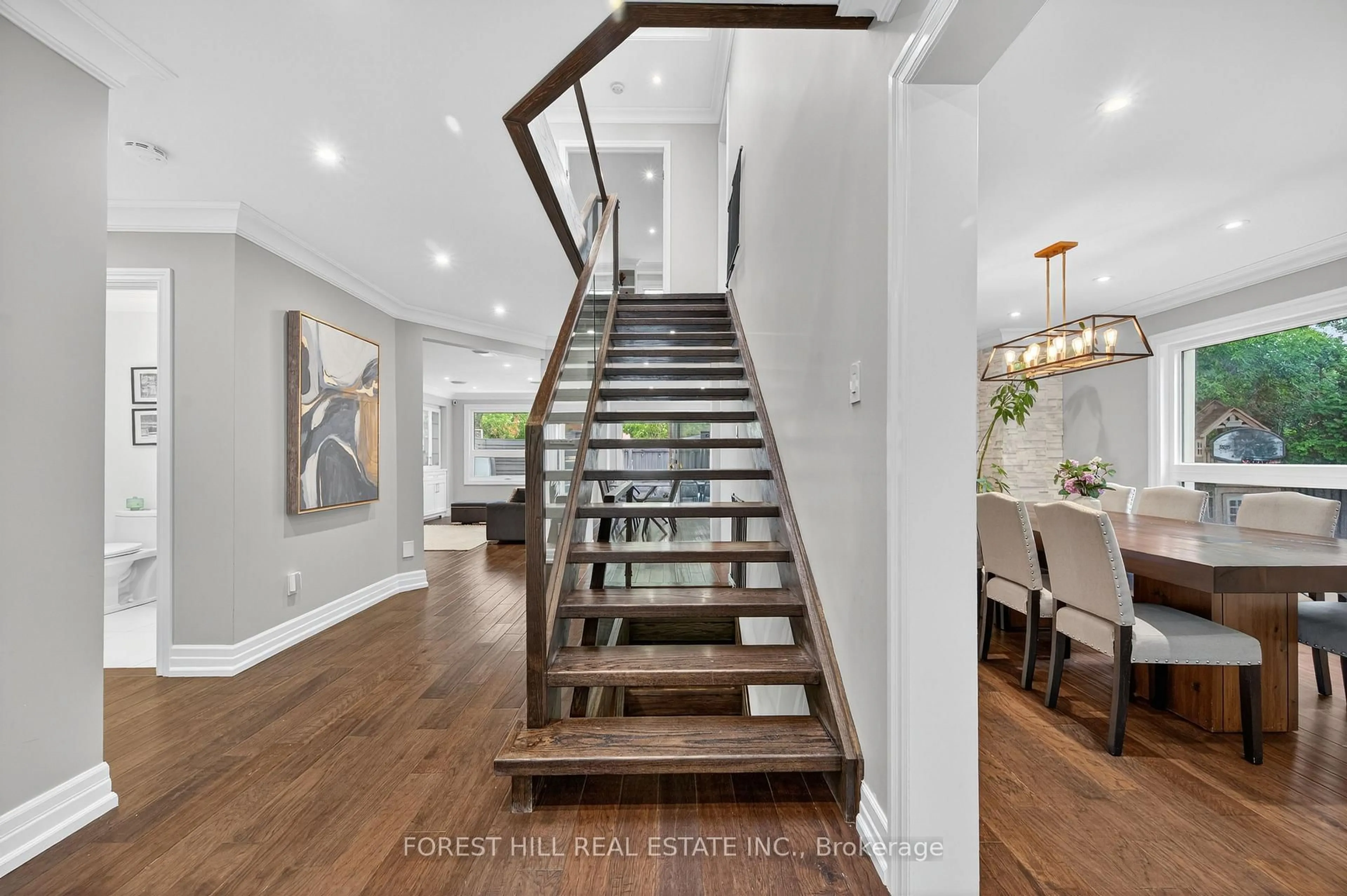 Stairs for 22 Parsons Crt, Vaughan Ontario L4J 6Z4