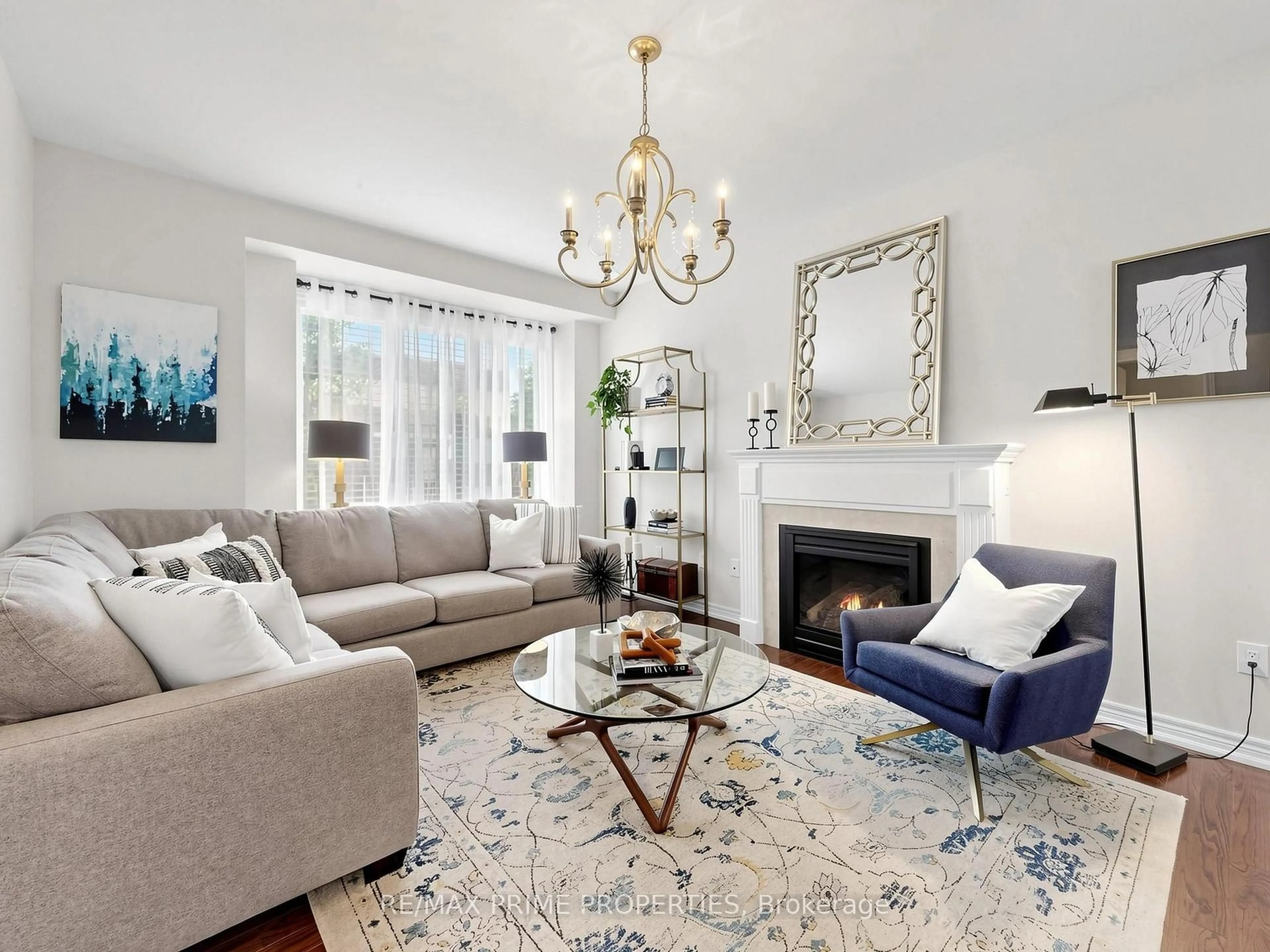 Living room with furniture, unknown for 10 Cinemark Ave, Markham Ontario L6B 0W2