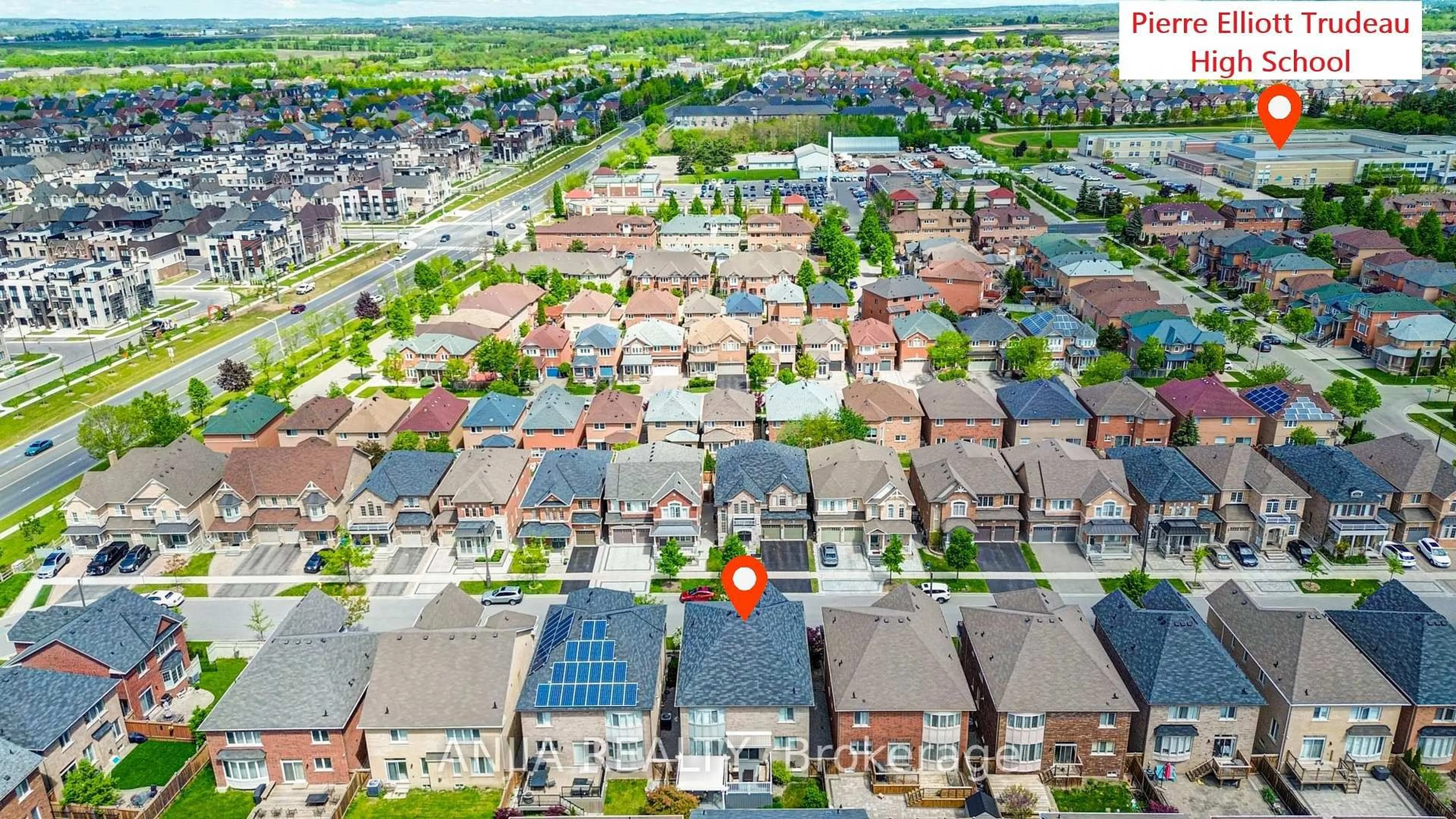 A pic from outside/outdoor area/front of a property/back of a property/a pic from drone, street for 64 Frederick Stamm Cres, Markham Ontario L6C 0X3