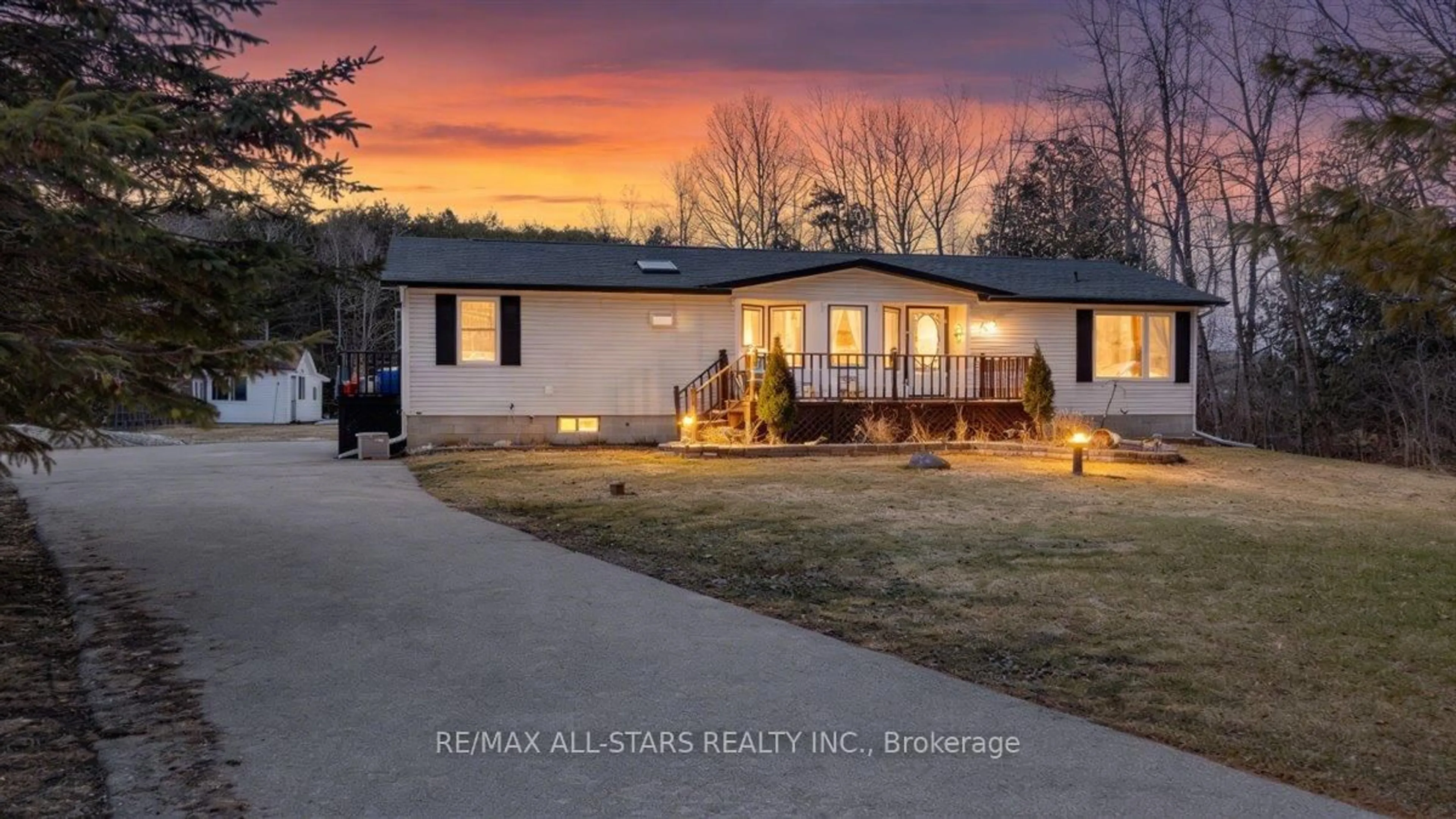 Unknown for 26576 Park Rd, Georgina Ontario L0E 1R0