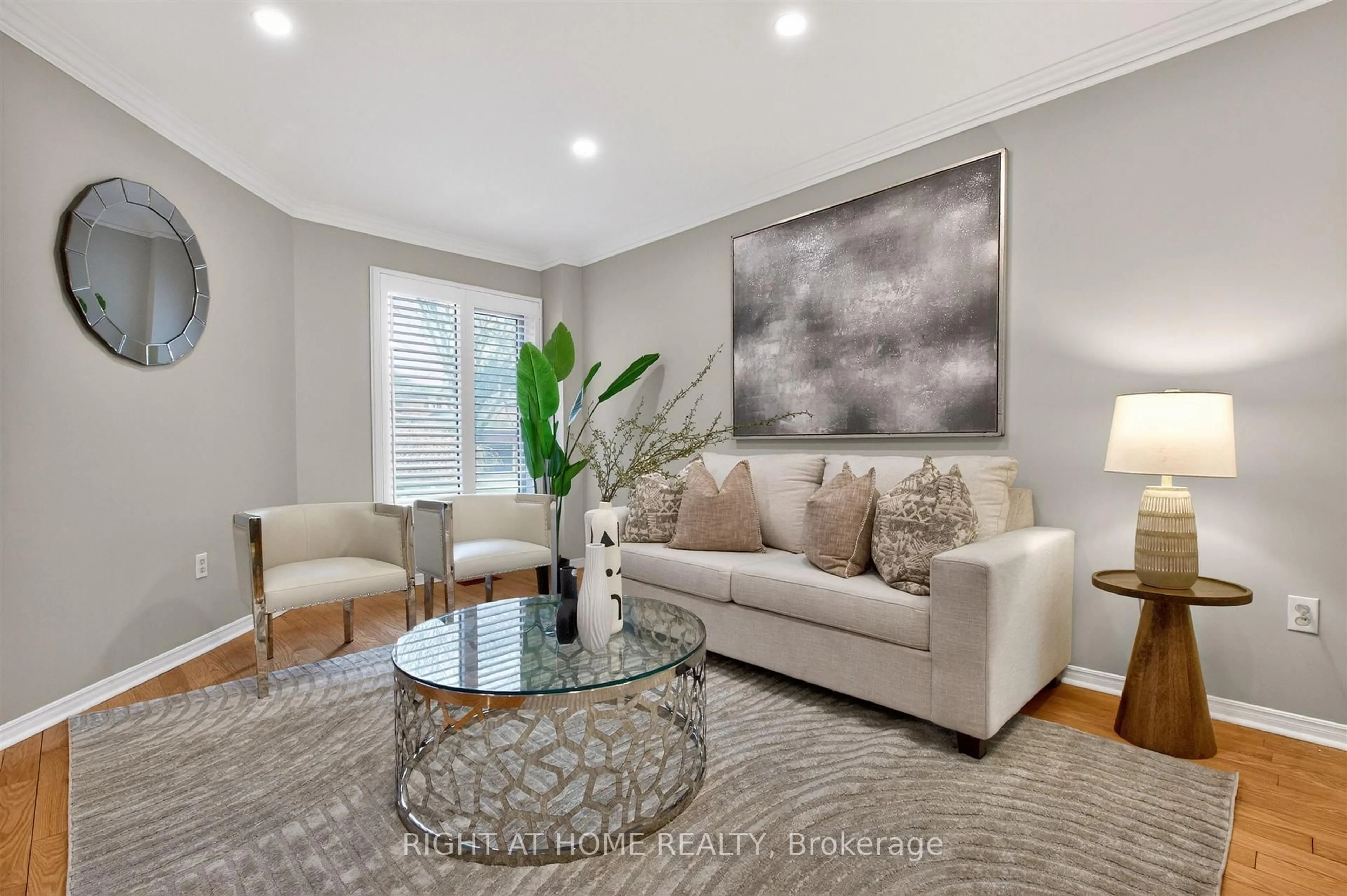 Living room with furniture, unknown for 3 Lancashire Rd, Markham Ontario L3R 8K9