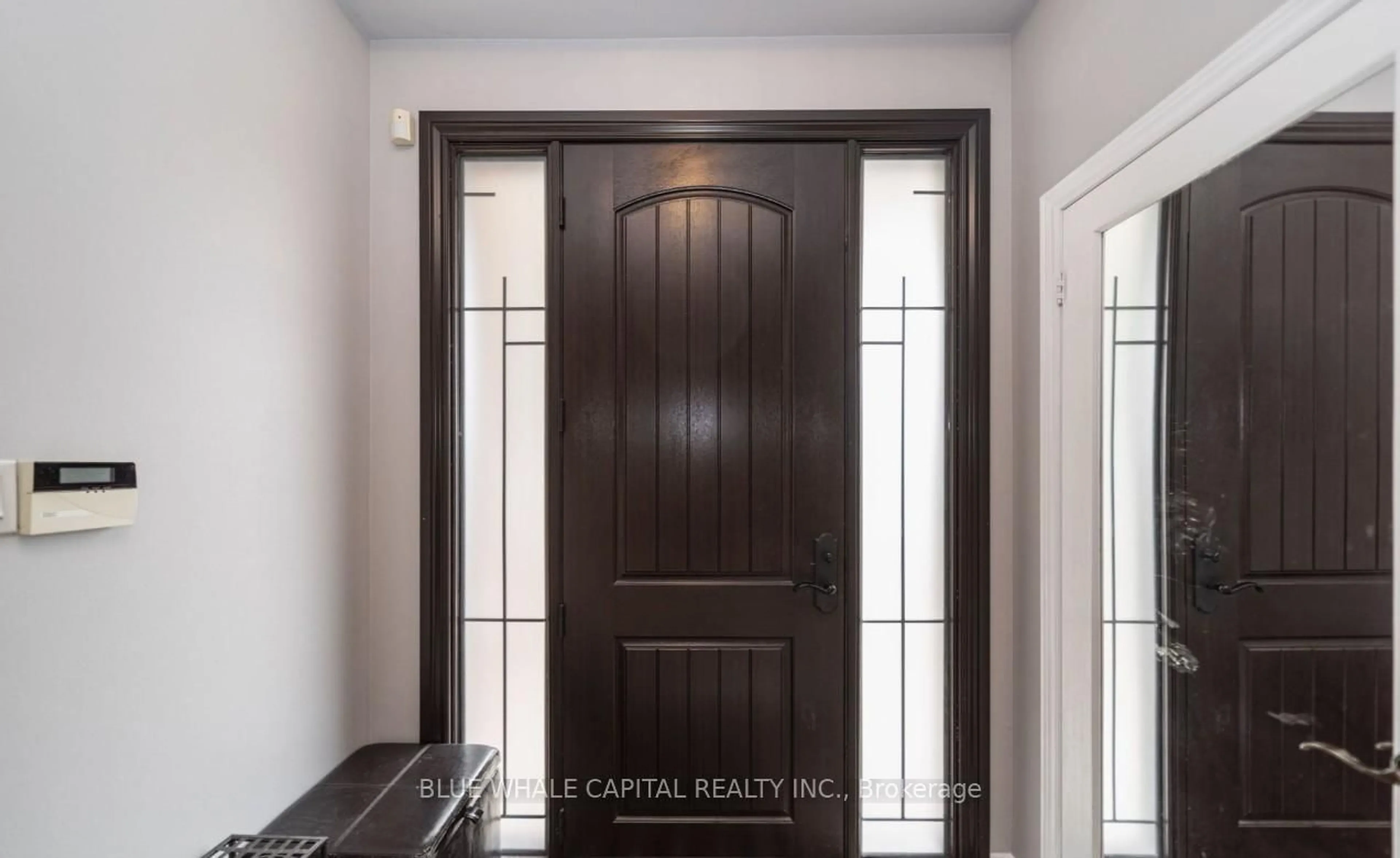 Indoor entryway for 456 La Rocca Ave, Vaughan Ontario L4H 3J9