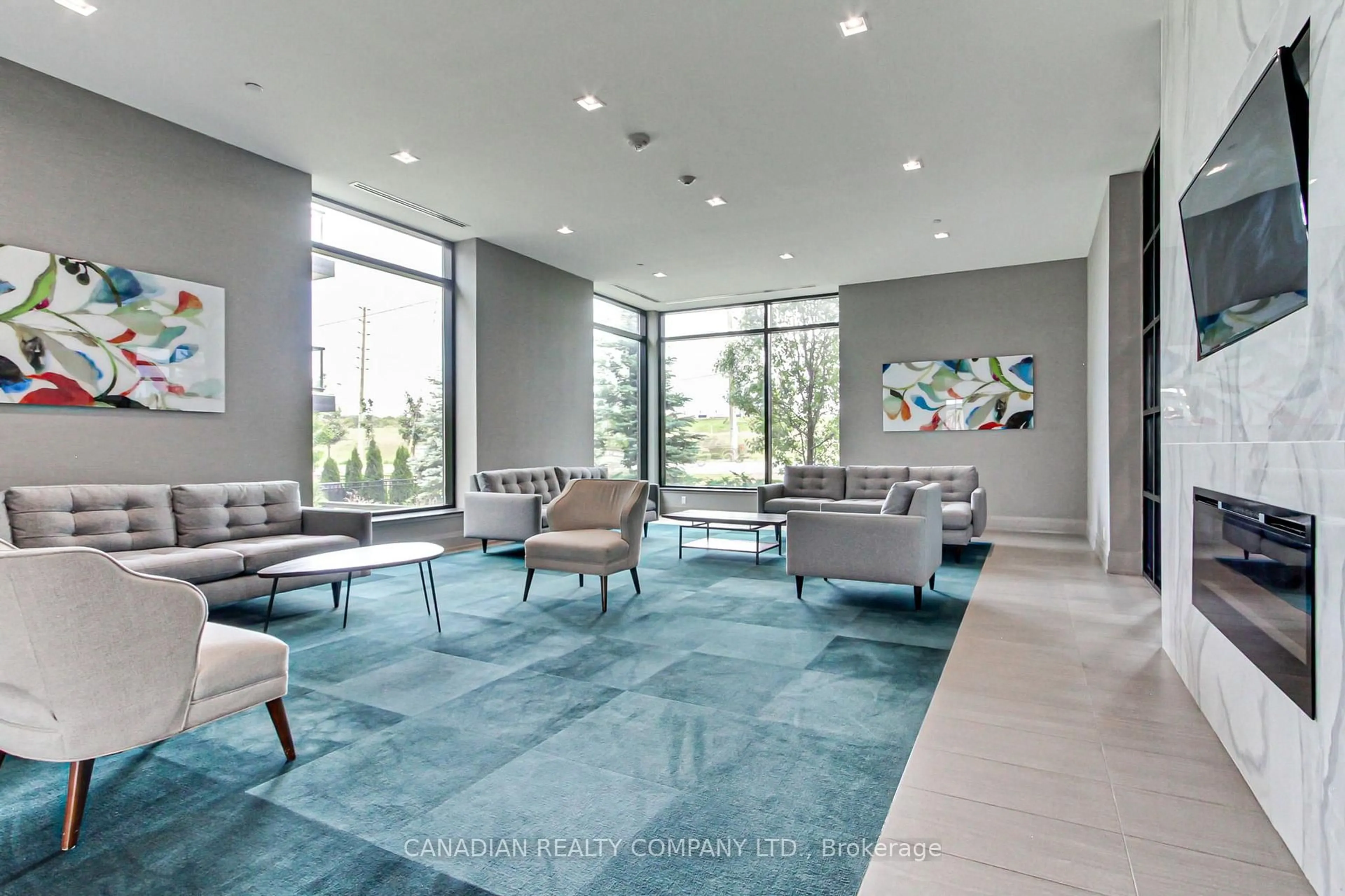 Indoor foyer for 555 William Graham Dr #233, Aurora Ontario L4G 7C4