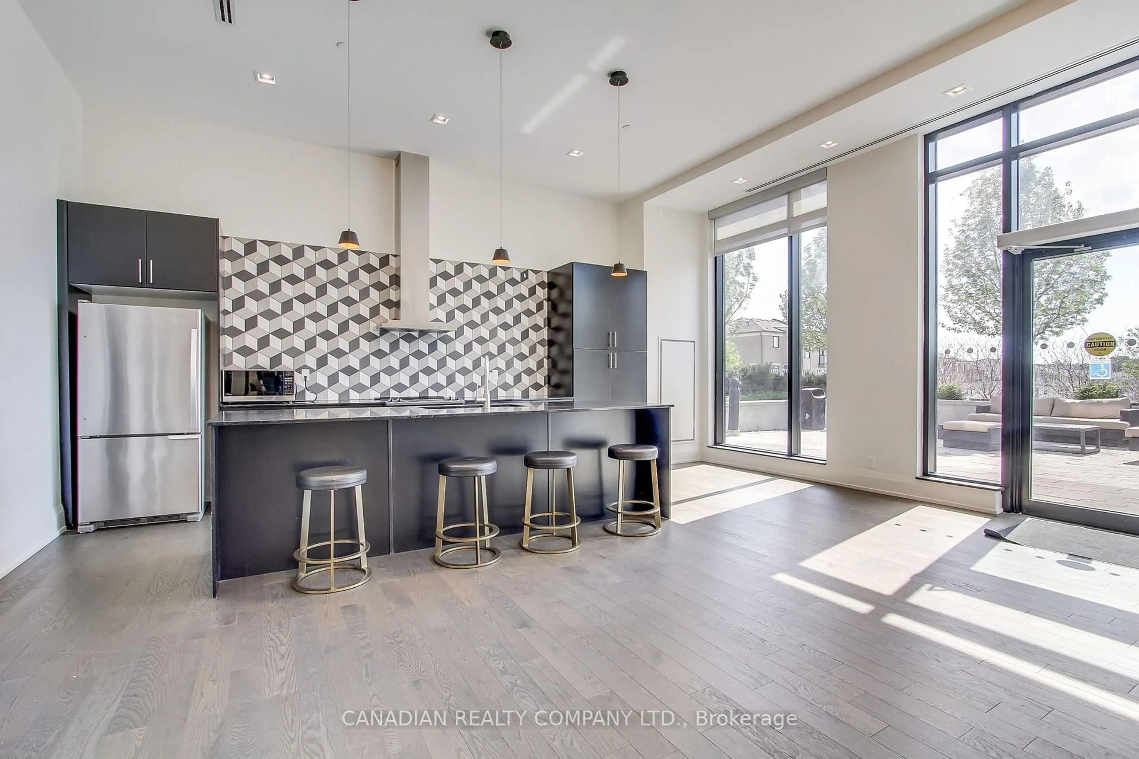 Open concept kitchen, ceramic/tile floor for 555 William Graham Dr #233, Aurora Ontario L4G 7C4