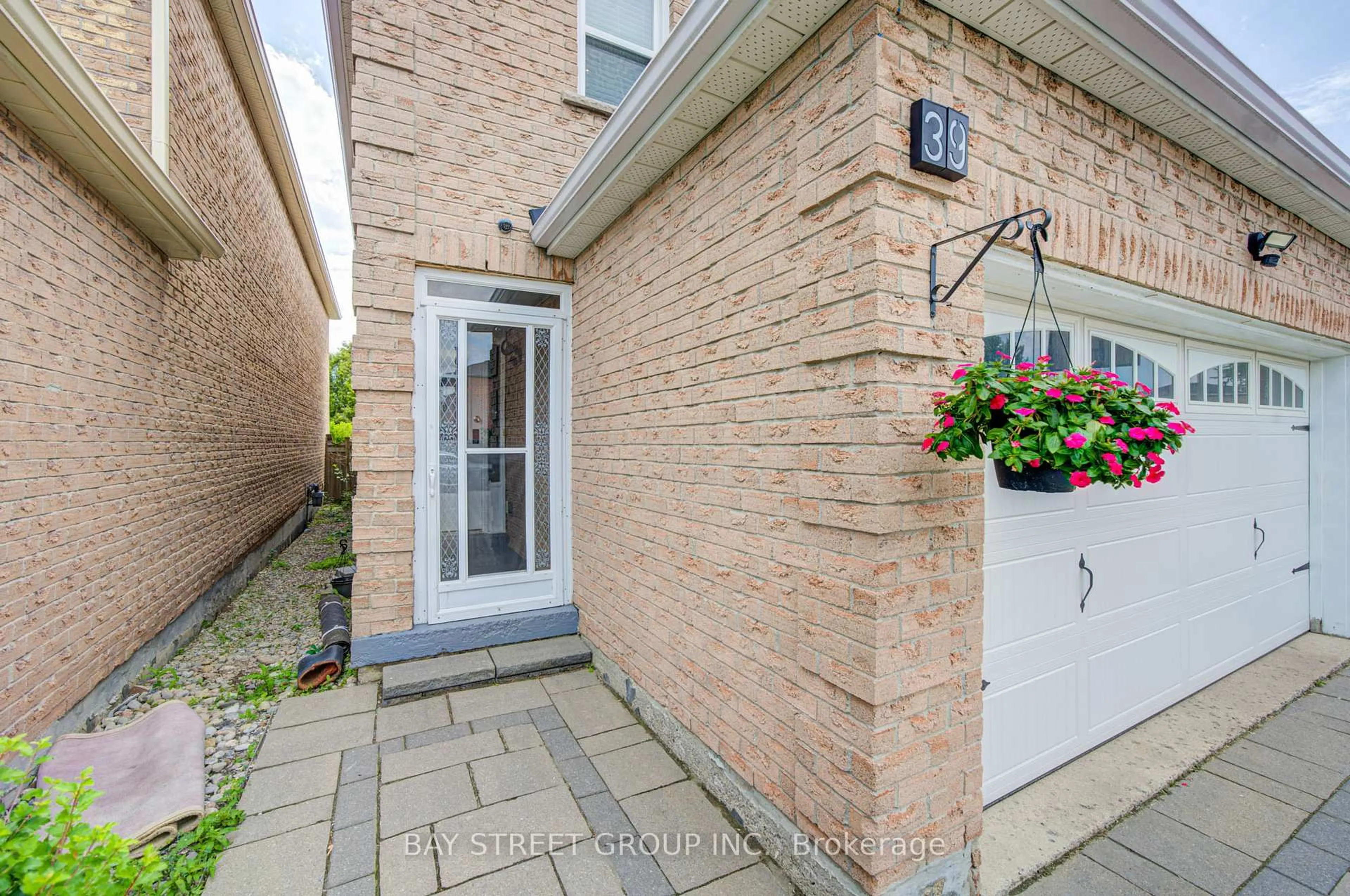 Unknown for 39 Ketchum Cres, Markham Ontario L3S 3G2