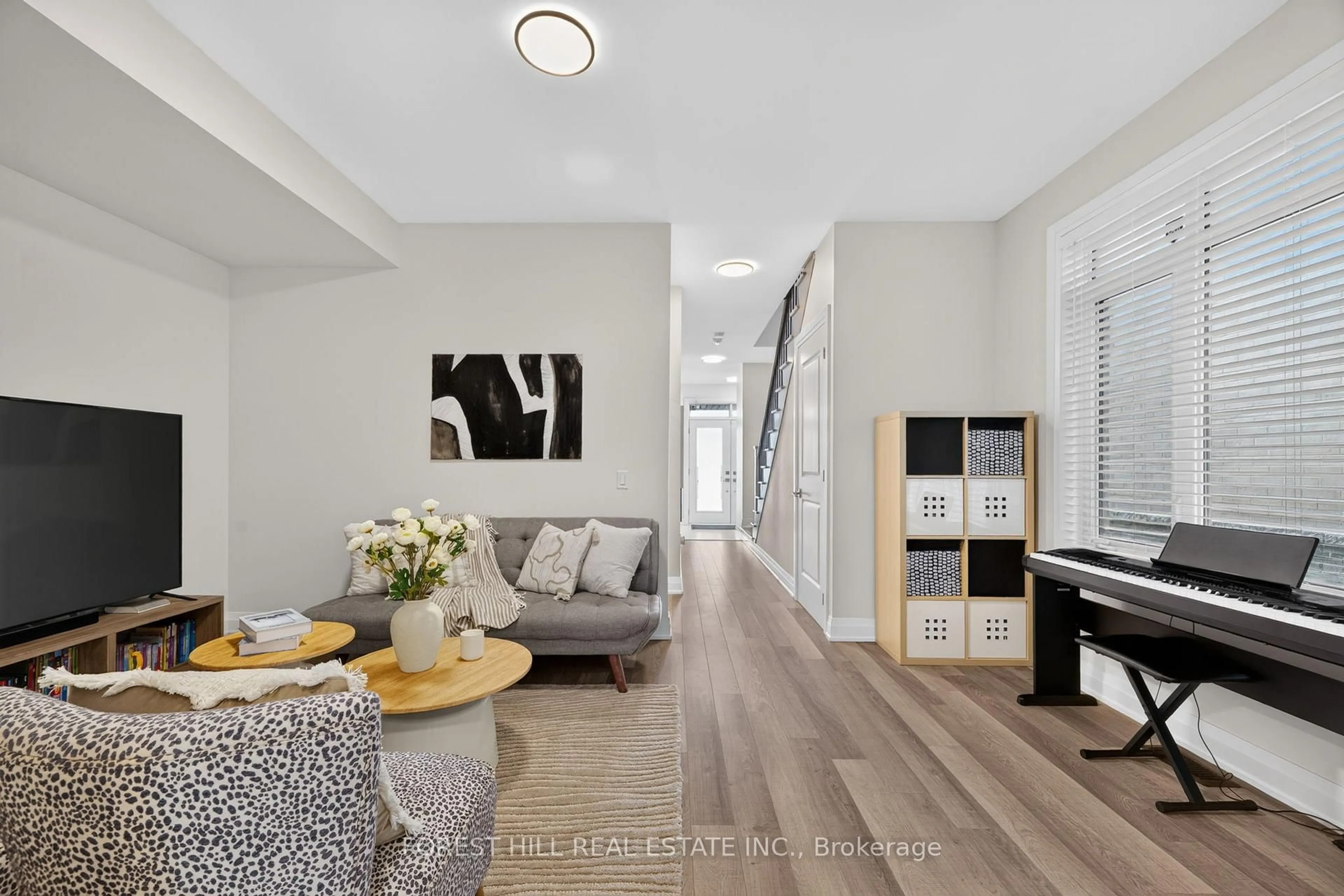 Unknown for 96 Salterton Circ, Vaughan Ontario L6A 4Z2