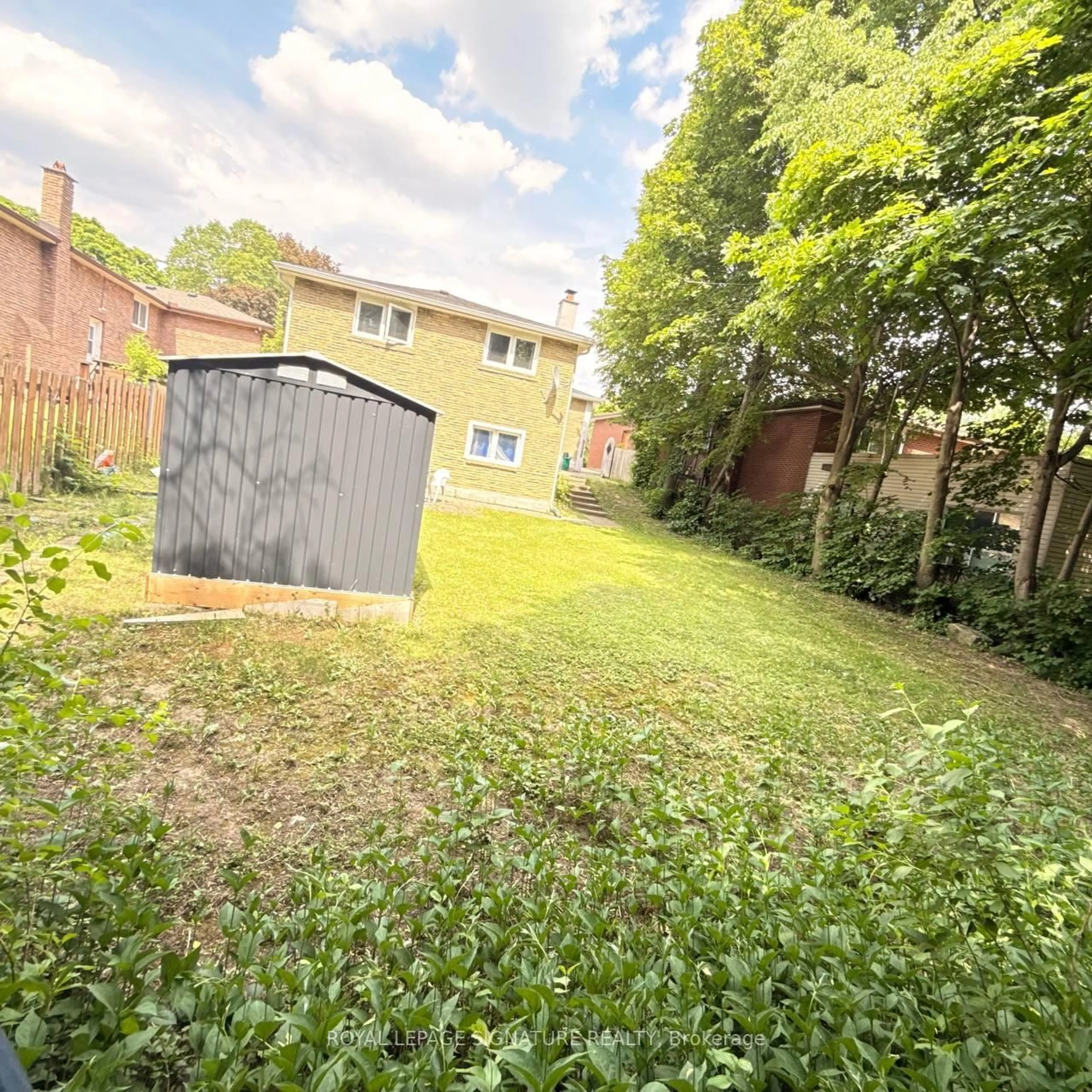 Shed for 117 Romfield Crct, Markham Ontario L3T 3H7
