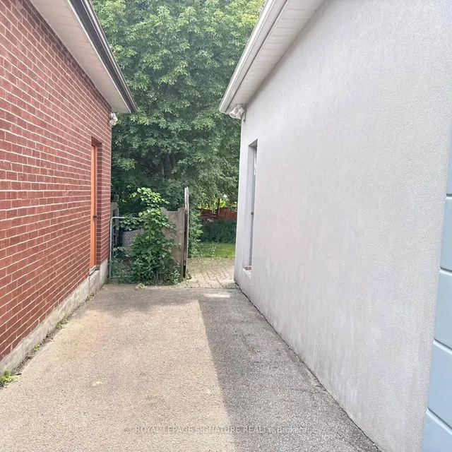 117 Romfield Crct, Markham 5