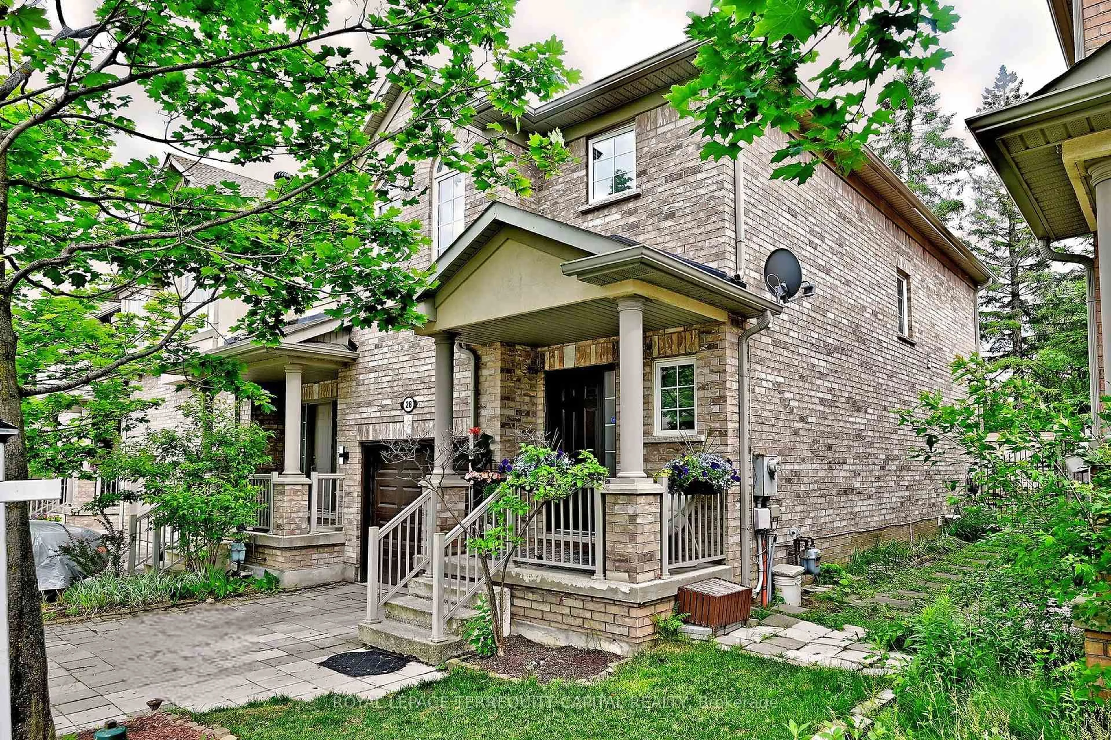 Home with brick exterior material, street for 71 Puccini Dr #28, Richmond Hill Ontario L4E 4X8