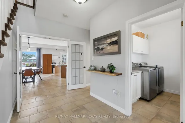 17 Armeda Clow Cres, Essa 5