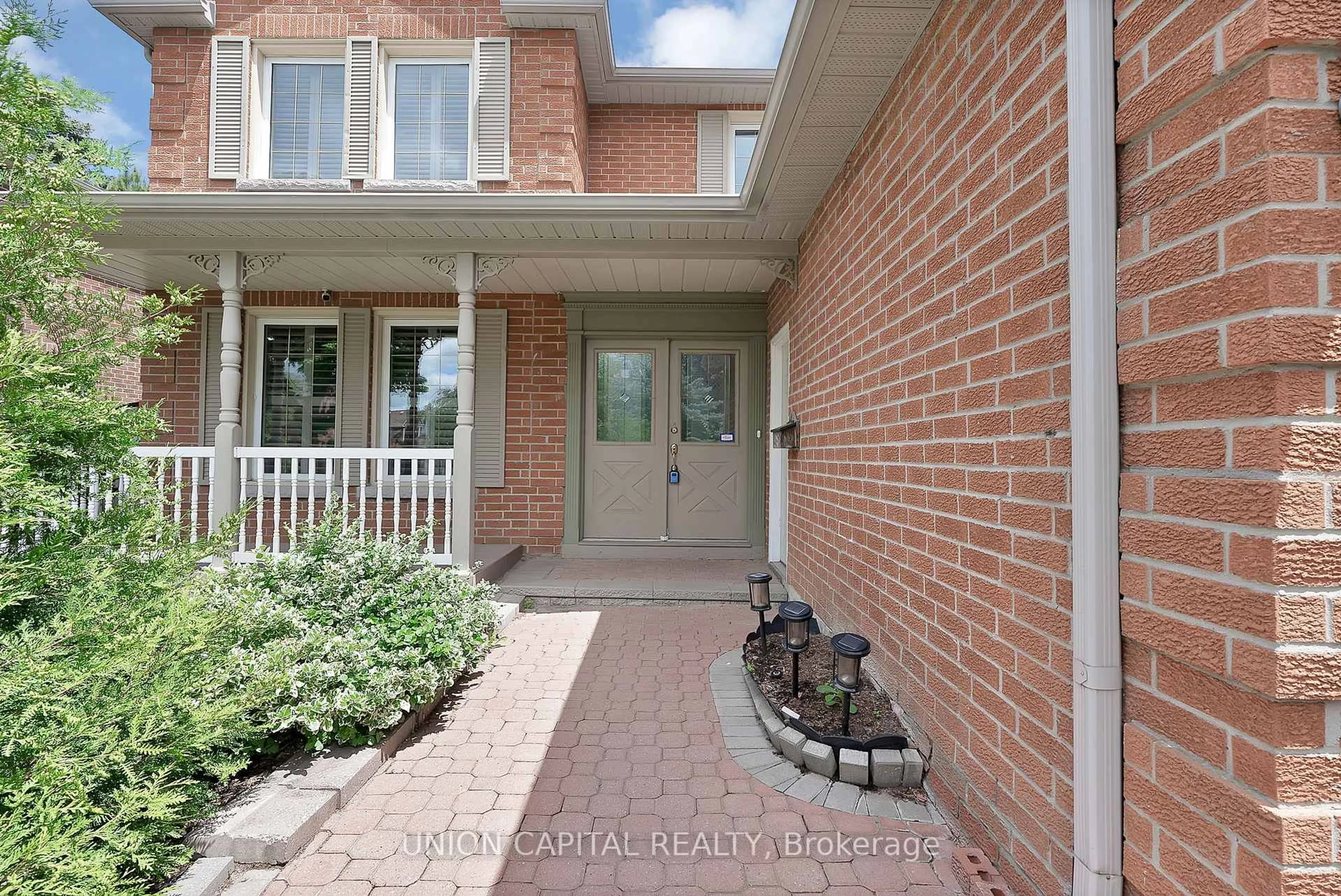 Home with brick exterior material, street for 35 Mccarty Cres, Markham Ontario L3P 4R4