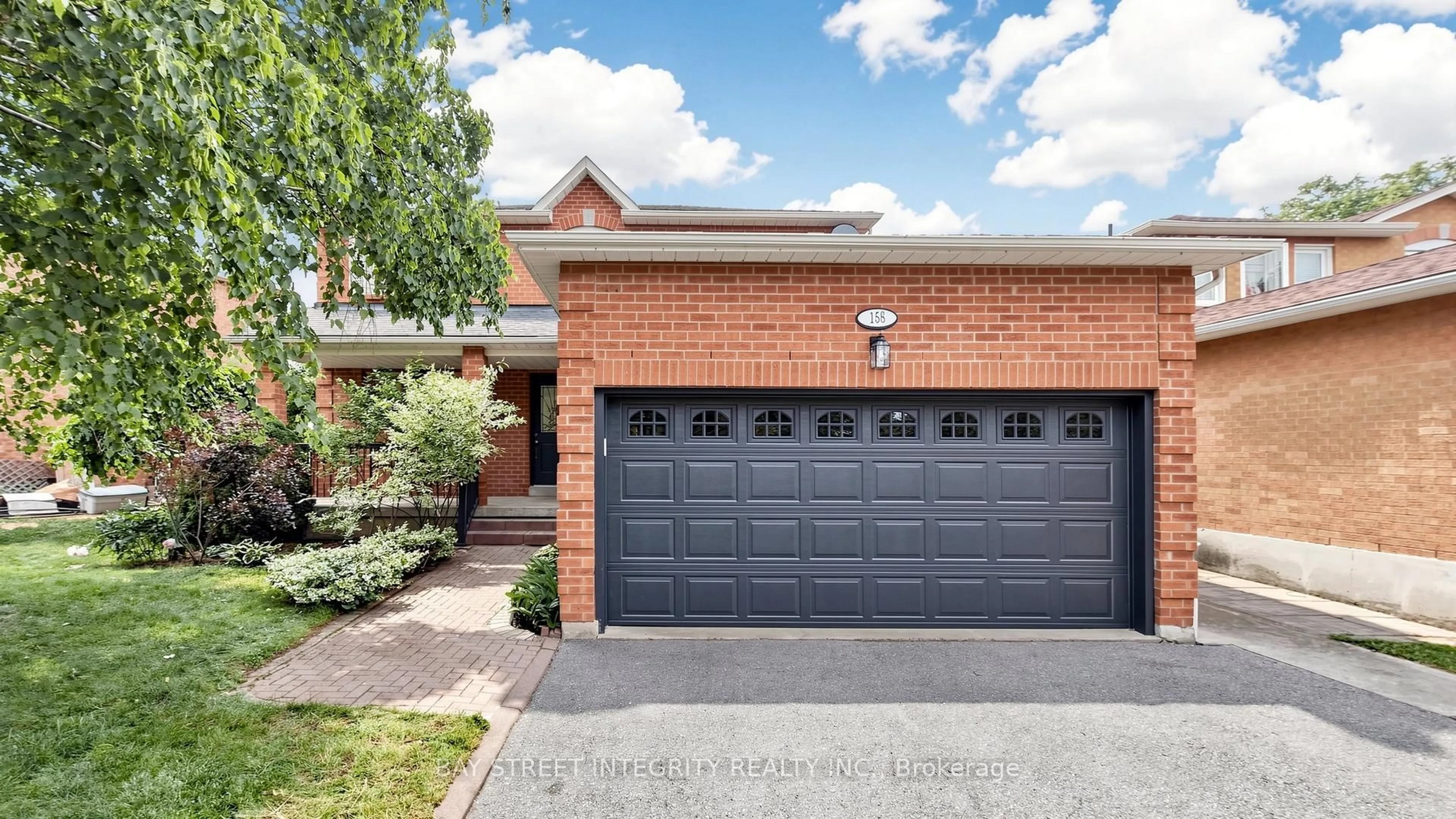 Home with brick exterior material, street for 158 Largo Cres, Vaughan Ontario L6A 1N1