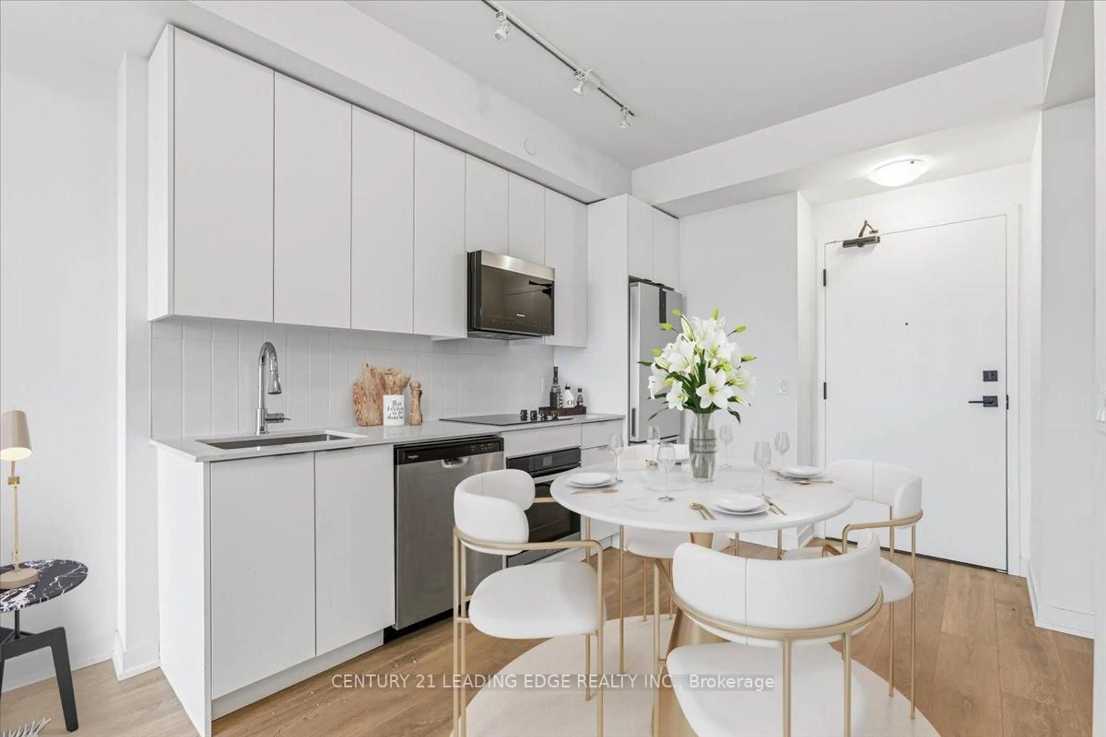 Open concept kitchen, unknown for 498 Caldari Rd #2027, Vaughan Ontario L4K 0R6