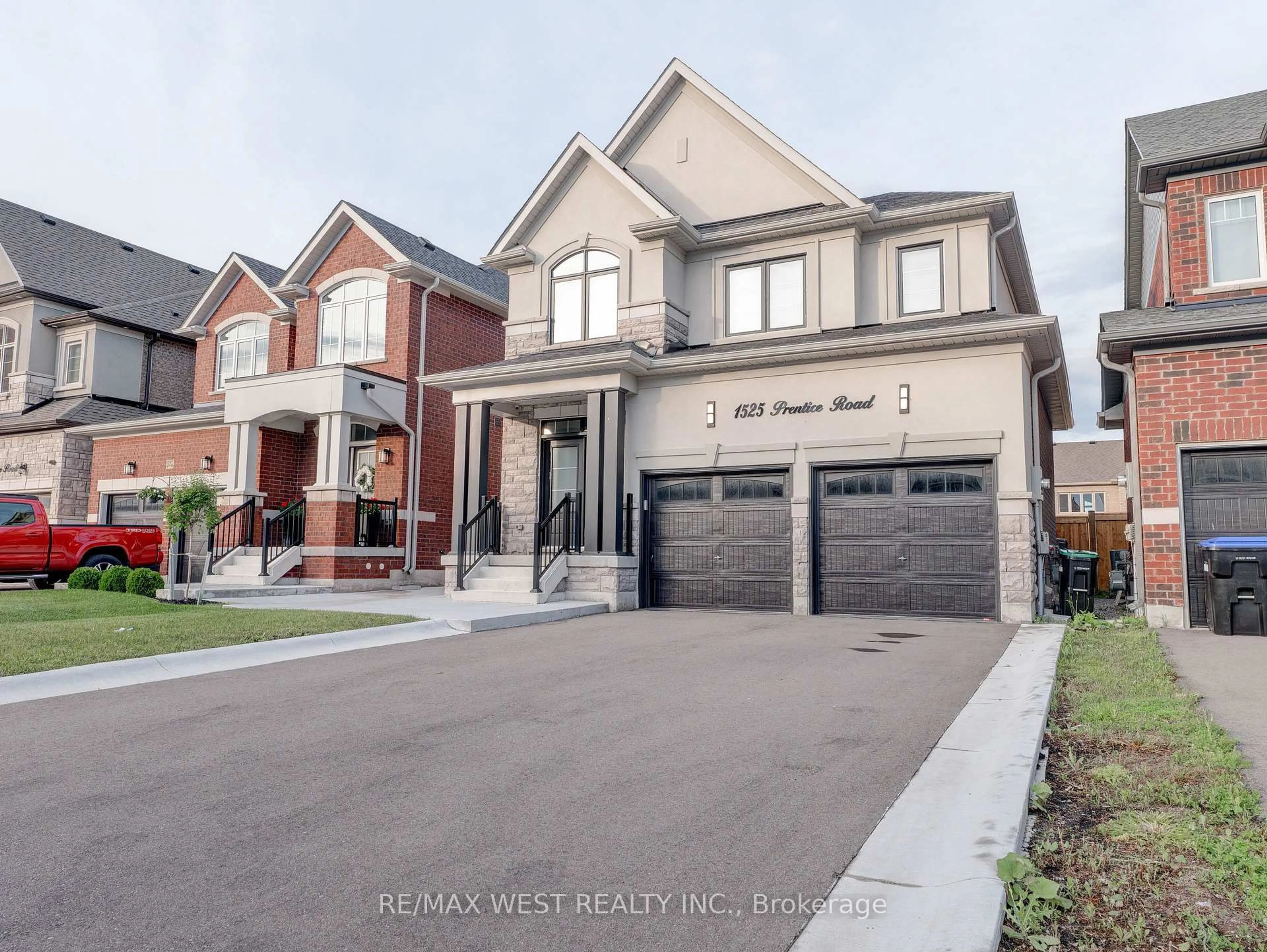 Home with brick exterior material, street for 1525 Prentice Rd, Innisfil Ontario L9S 0R3