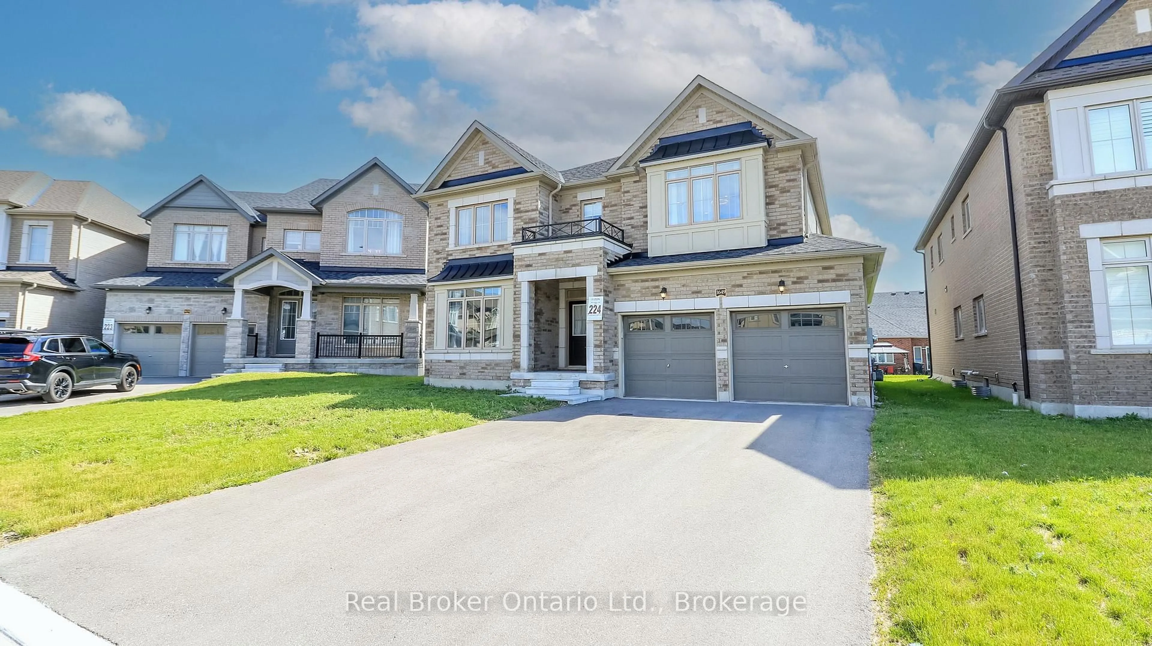 Home with brick exterior material, street for 1649 Corsal Crt, Innisfil Ontario L9S 0P8