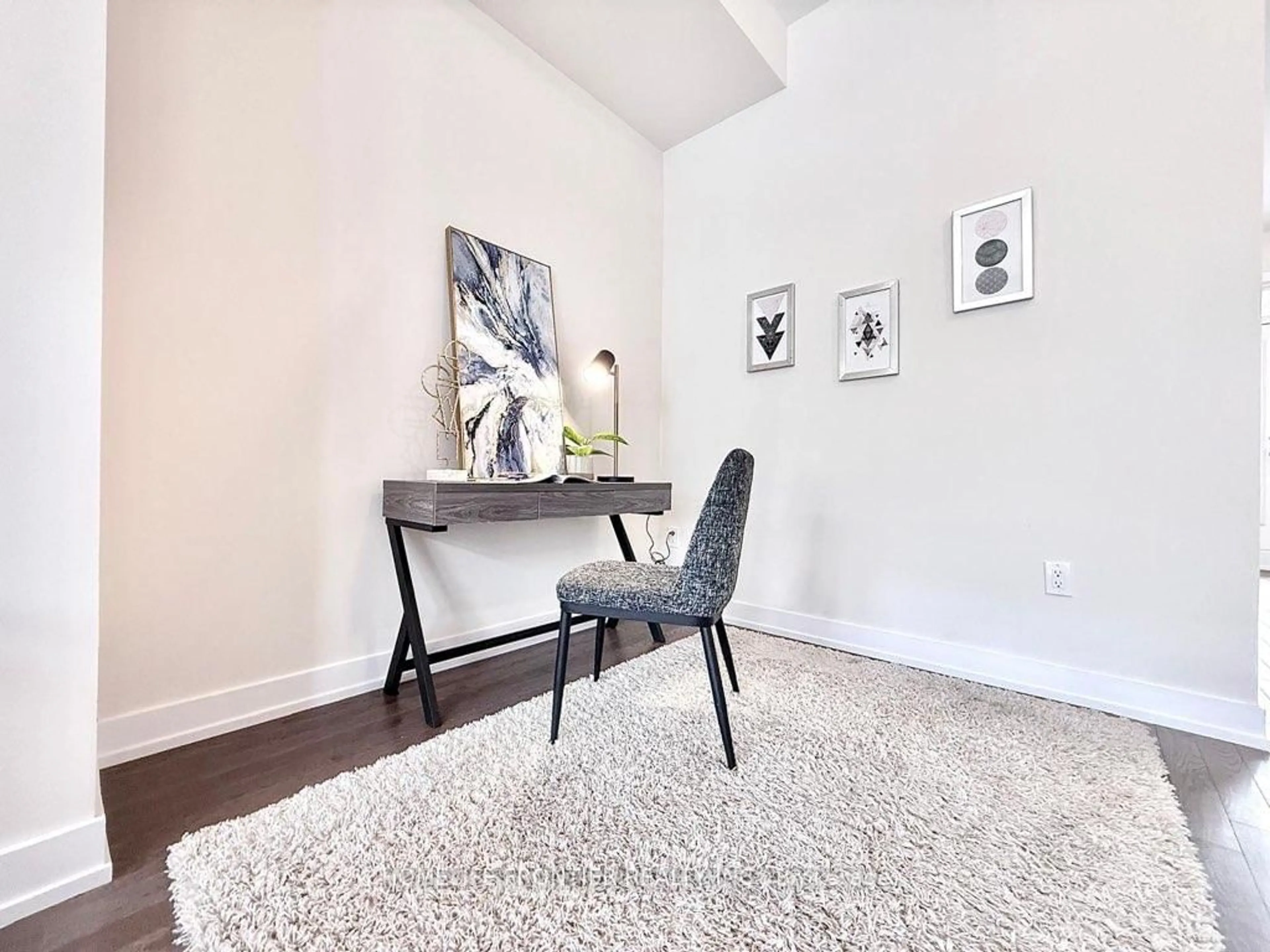 A pic of a room for 39 Credit Lane, Richmond Hill Ontario L4E 1G9