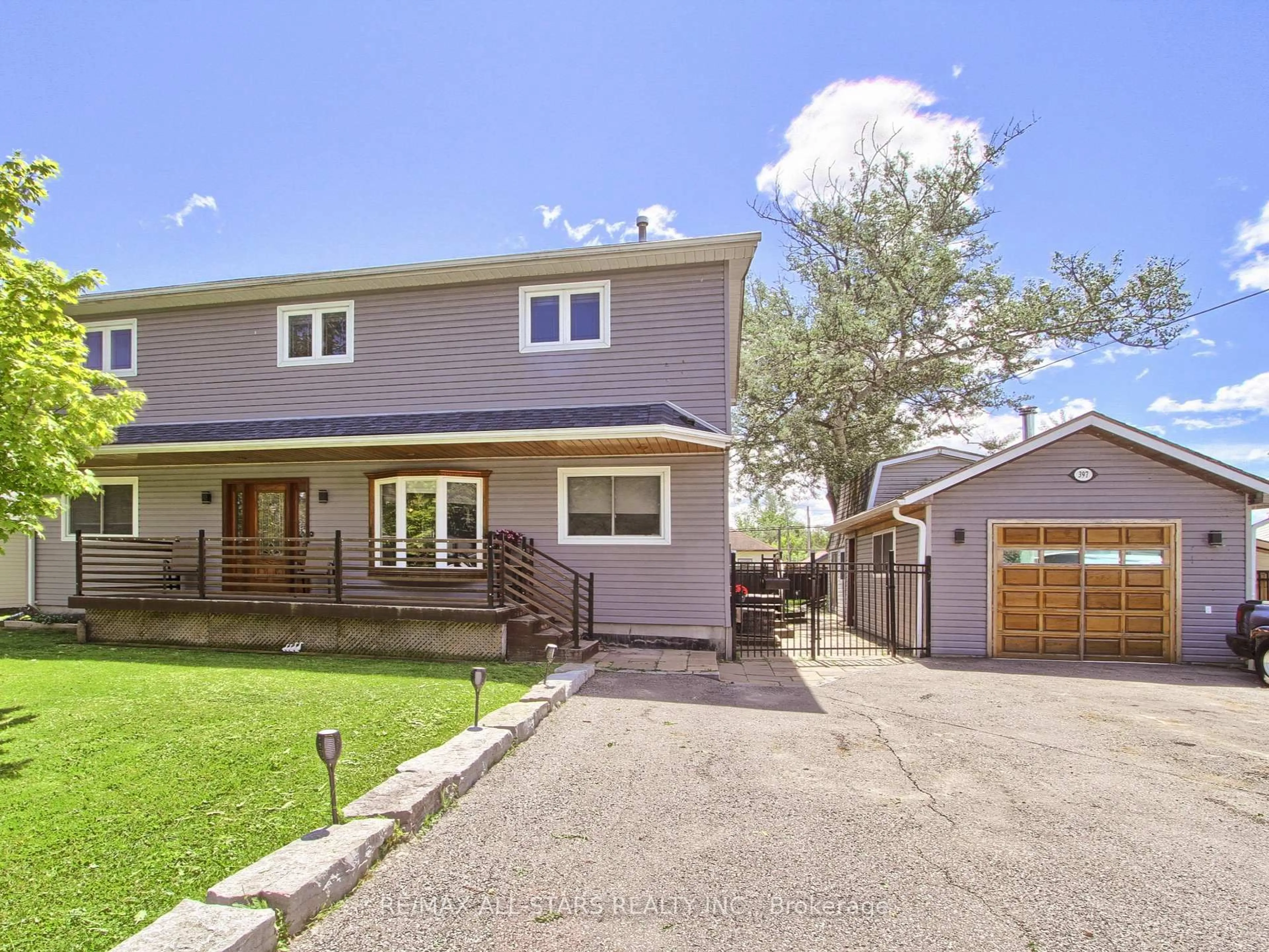 Home with vinyl exterior material, street for 397 Winnifred Dr, Georgina Ontario L4P 3B6