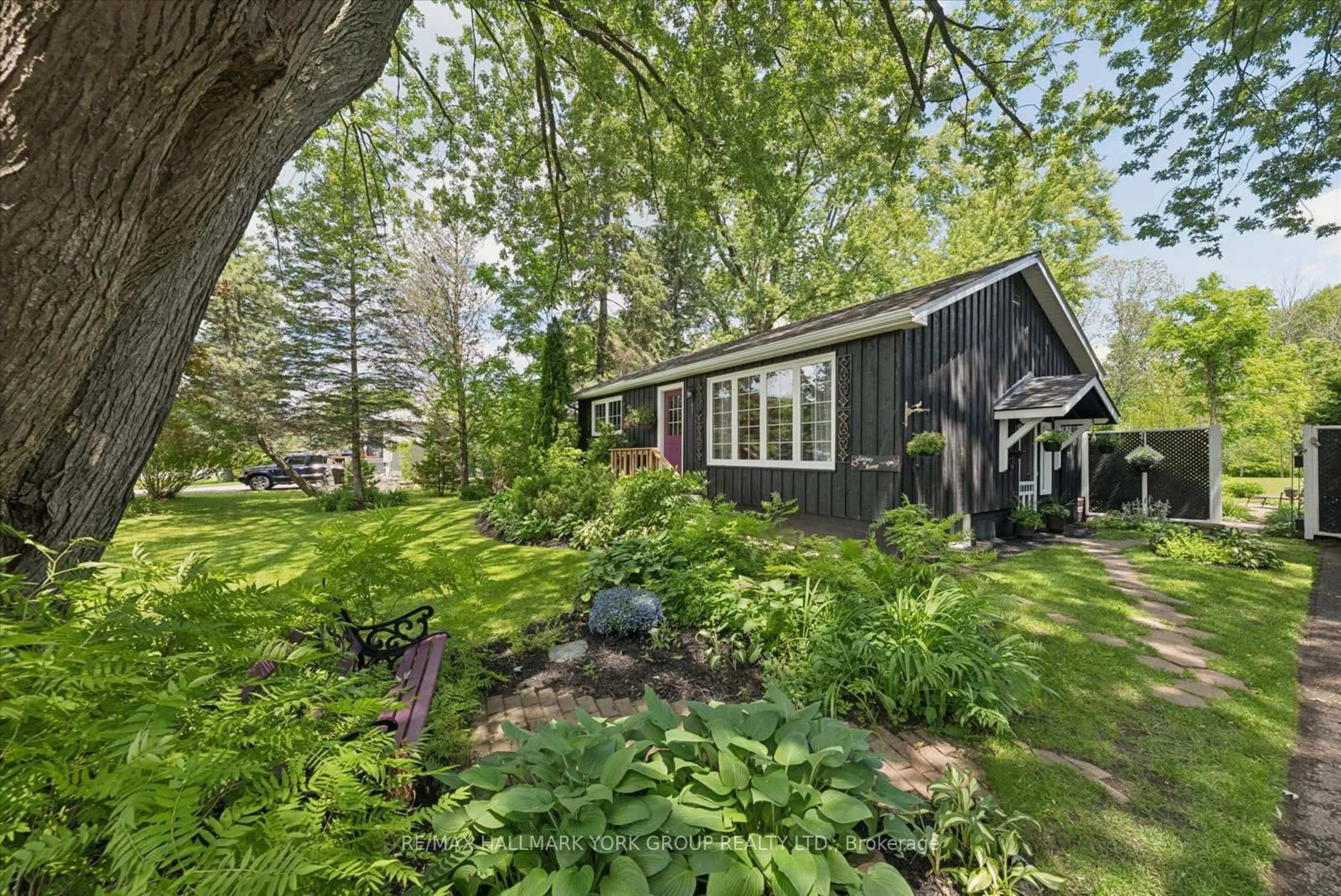 Unknown for 47 Sunnidale Blvd, Georgina Ontario L0E 1L0