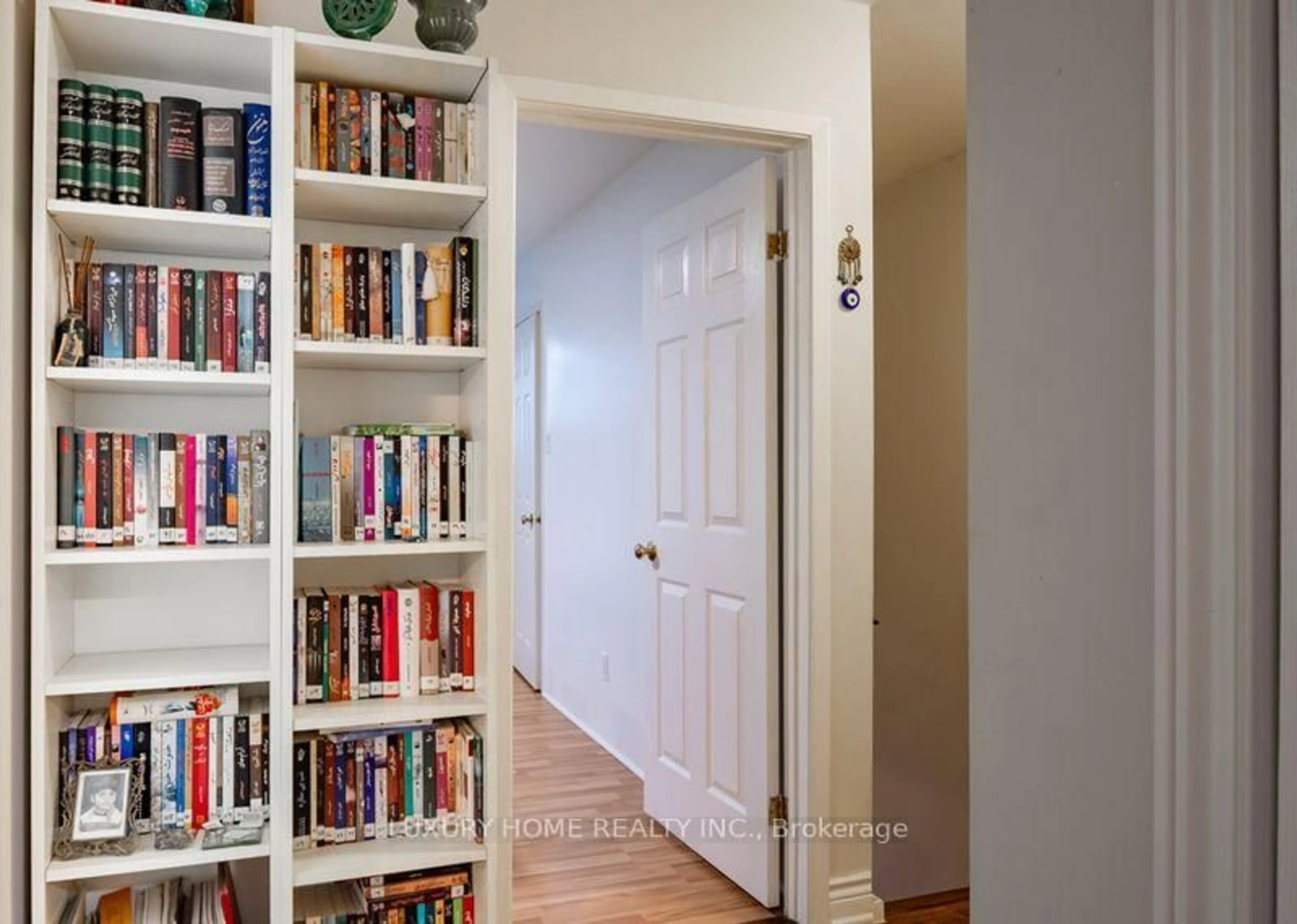 Unknown for 4 HARPER Way, Markham Ontario L3T 5A5