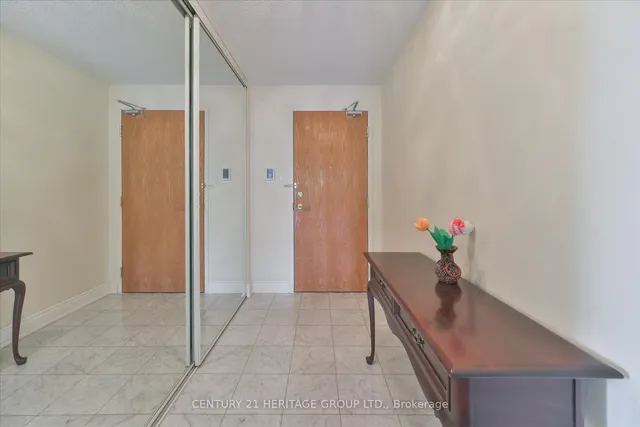 7250 Yonge St #410, Vaughan 5