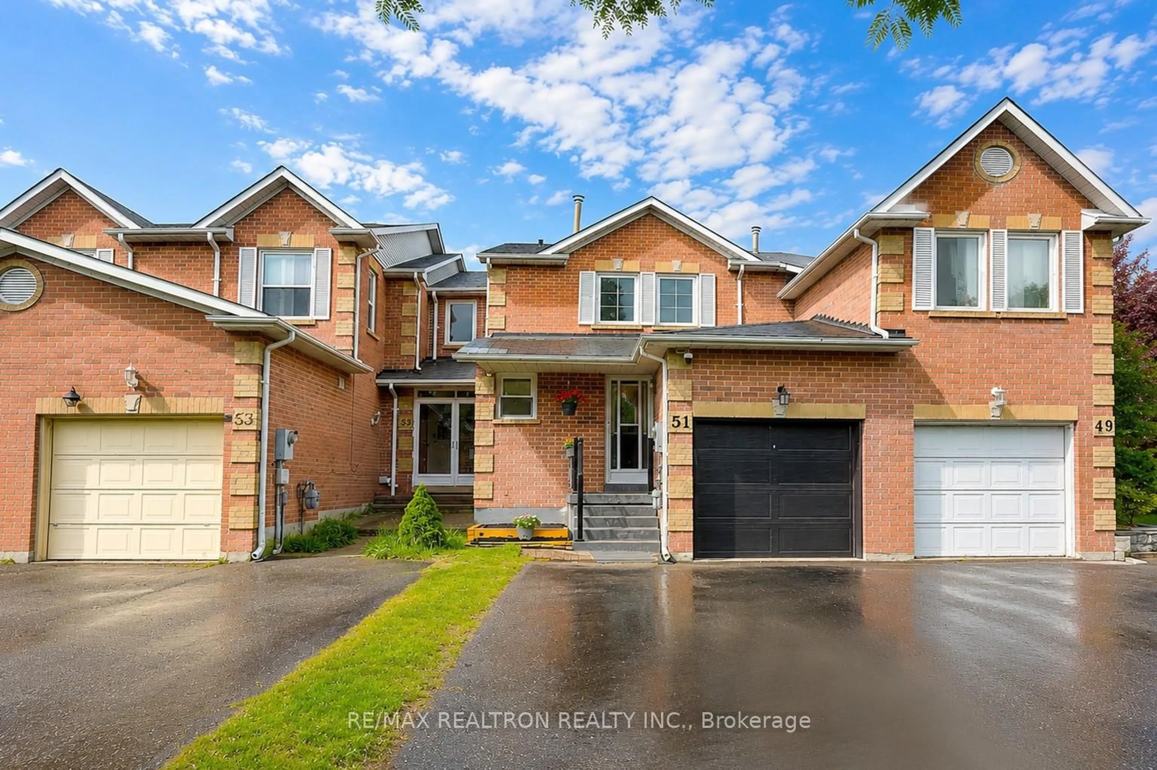 Home with brick exterior material, street for 51 Steepleview Cres, Richmond Hill Ontario L4C 9R3