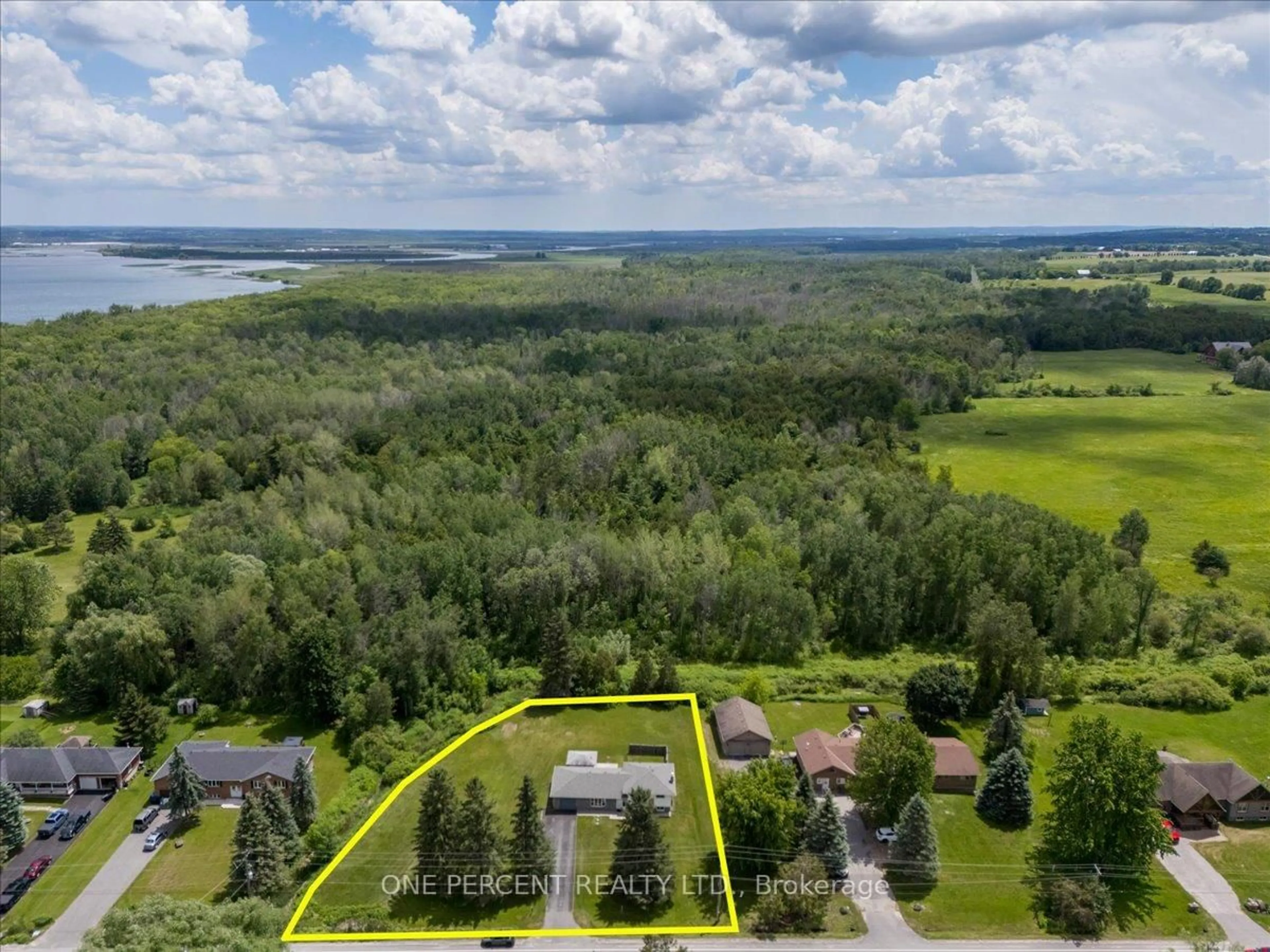 A pic from outside/outdoor area/front of a property/back of a property/a pic from drone, water/lake/river/ocean view for 1235 Gilford Rd, Innisfil Ontario L0L 1R0