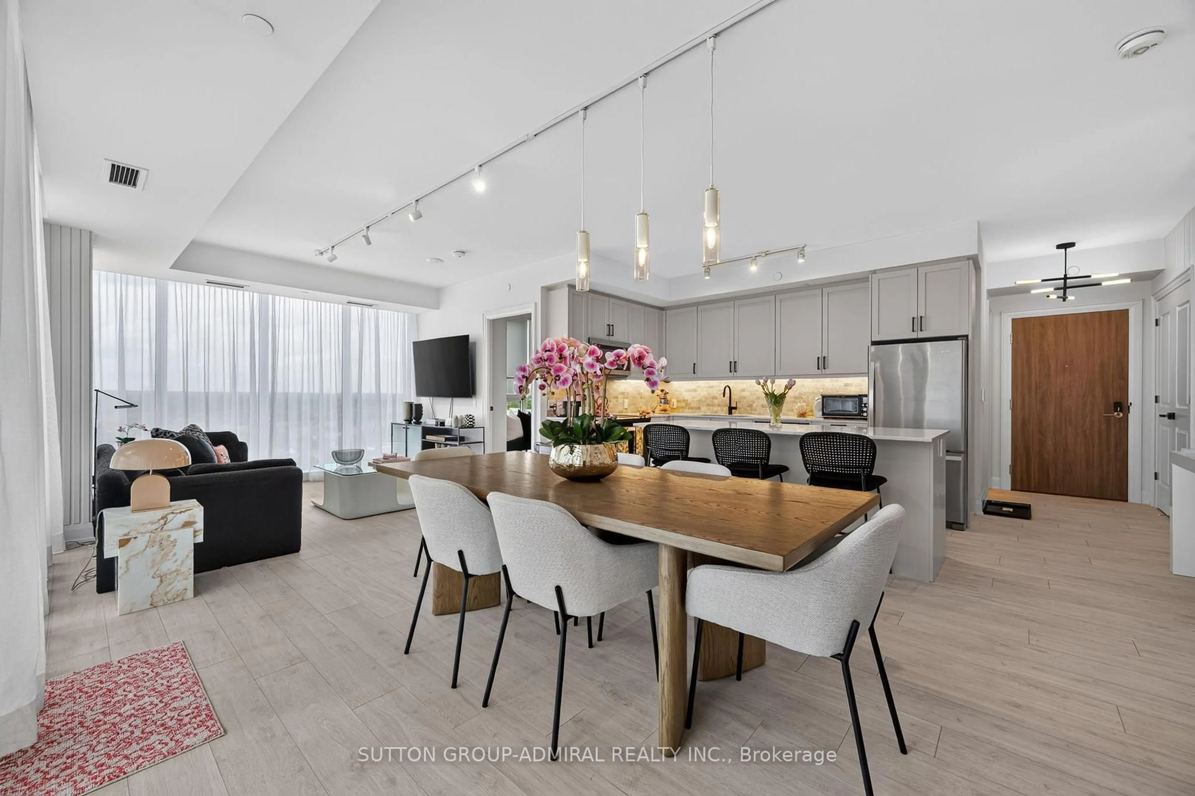 Open concept kitchen, unknown for 10 Gatineau Dr #1206W, Vaughan Ontario L4J 0L2