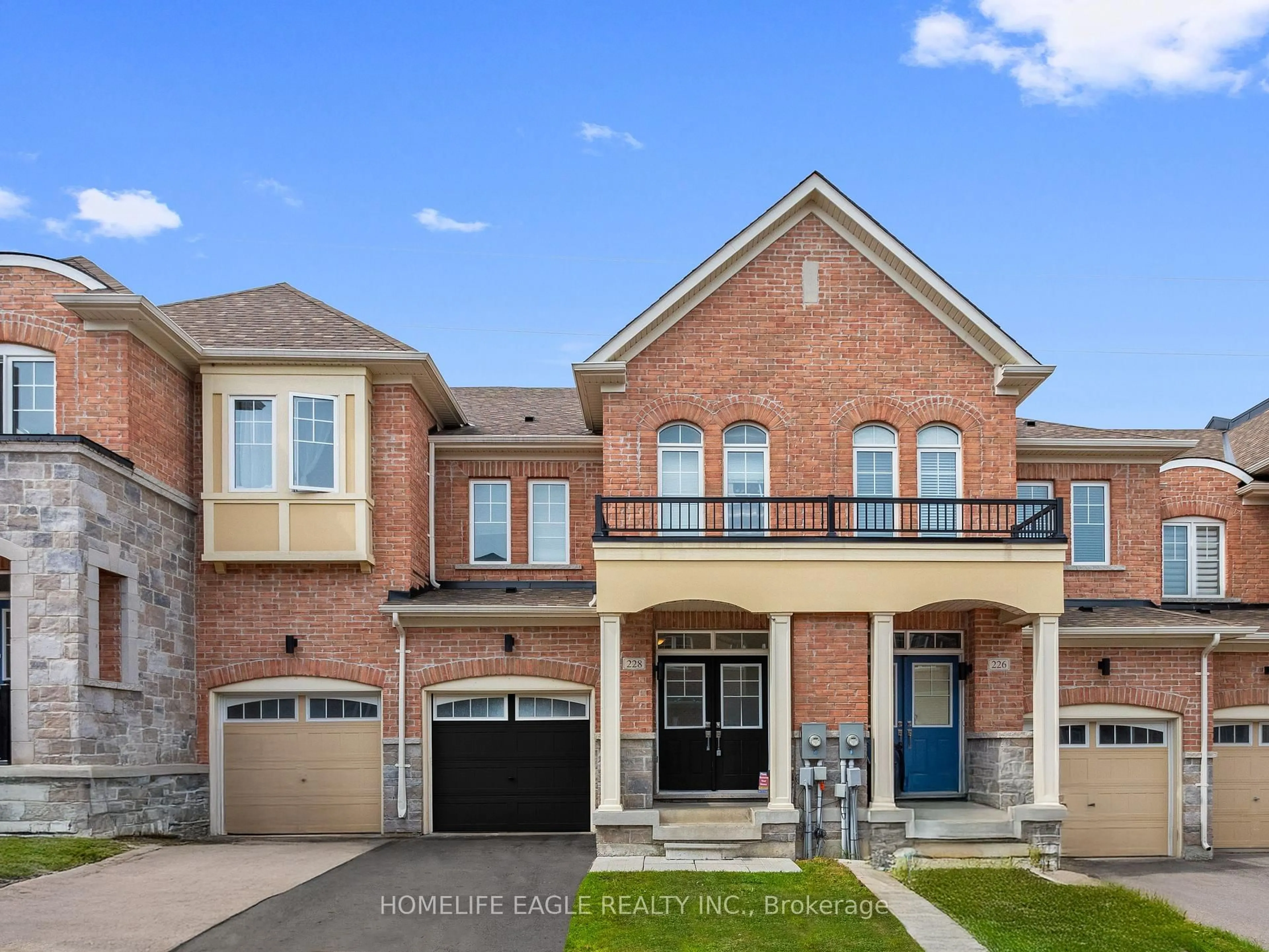 Home with brick exterior material, street for 228 Bennett St, Newmarket Ontario L3X 1B8