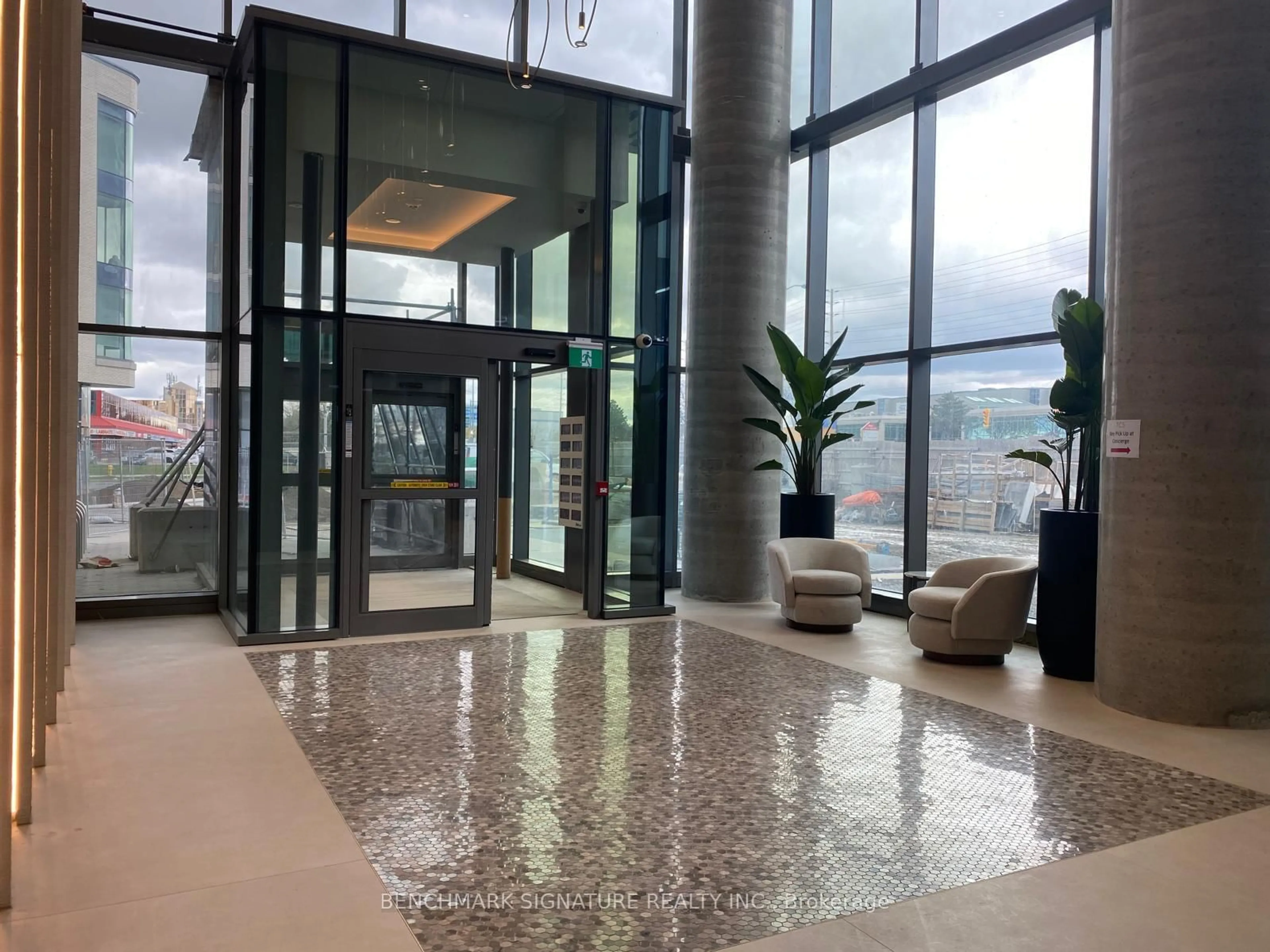 Indoor foyer for 7890 Jane St #302, Vaughan Ontario L4K 0K9