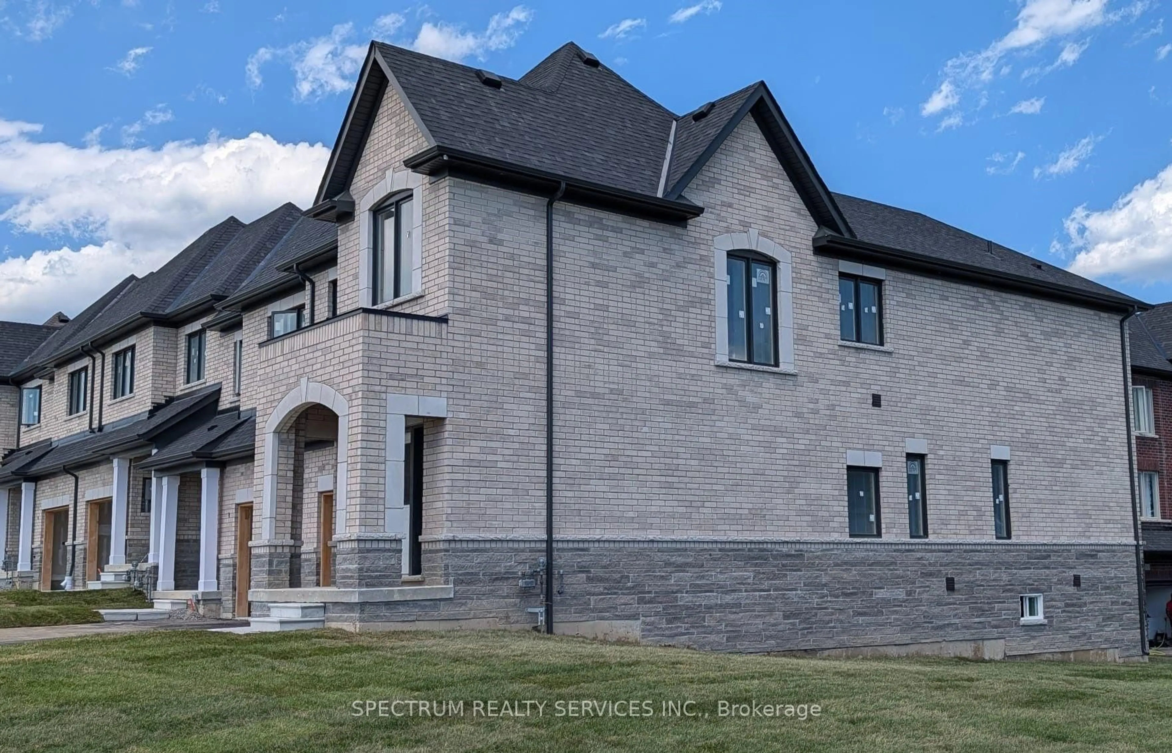 Home with brick exterior material, unknown for 1495 Stovell Cres, Innisfil Ontario L0L 1W0