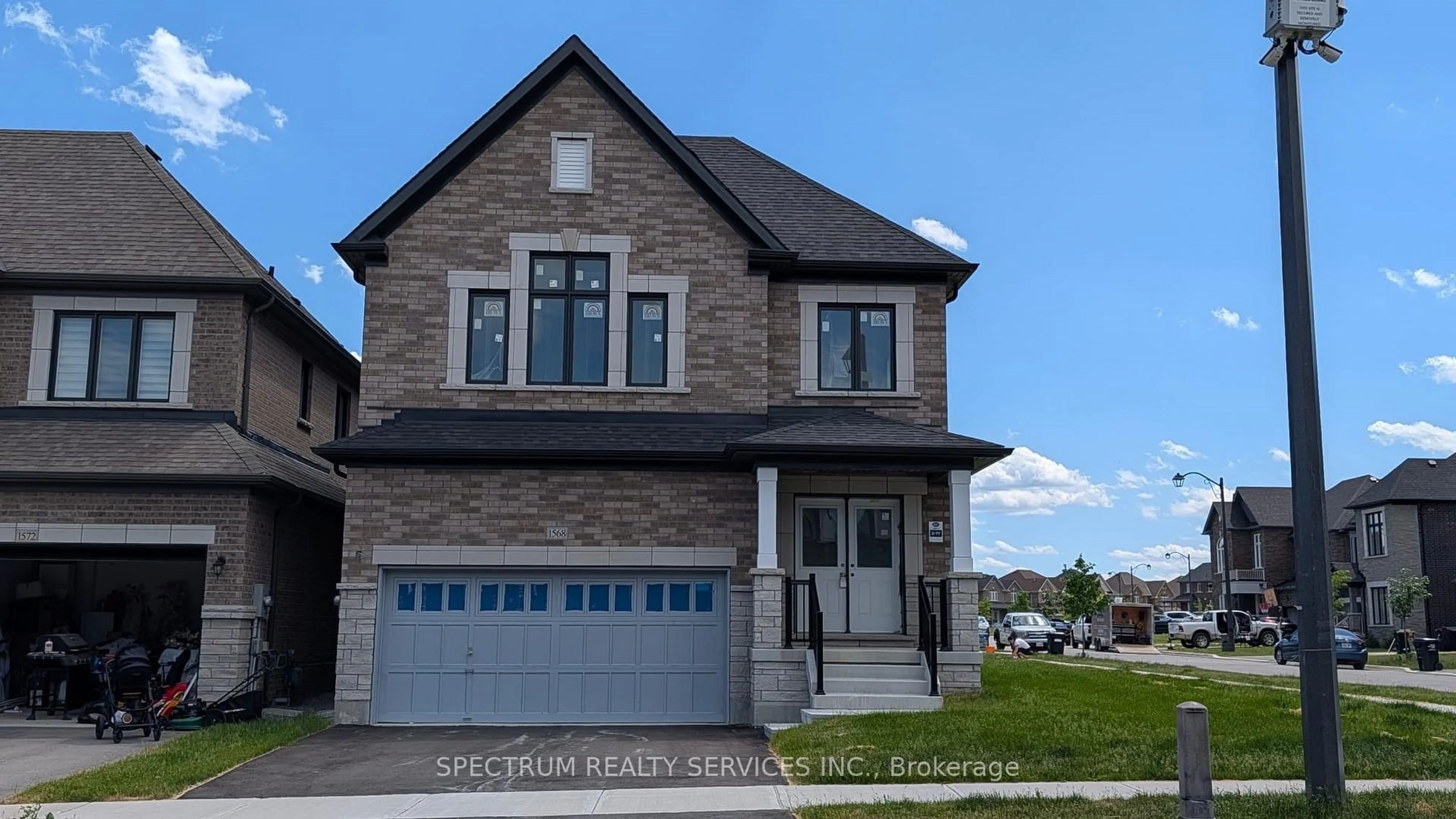 Home with brick exterior material, street for 1568 Stovell Cres, Innisfil Ontario L0L 1W0