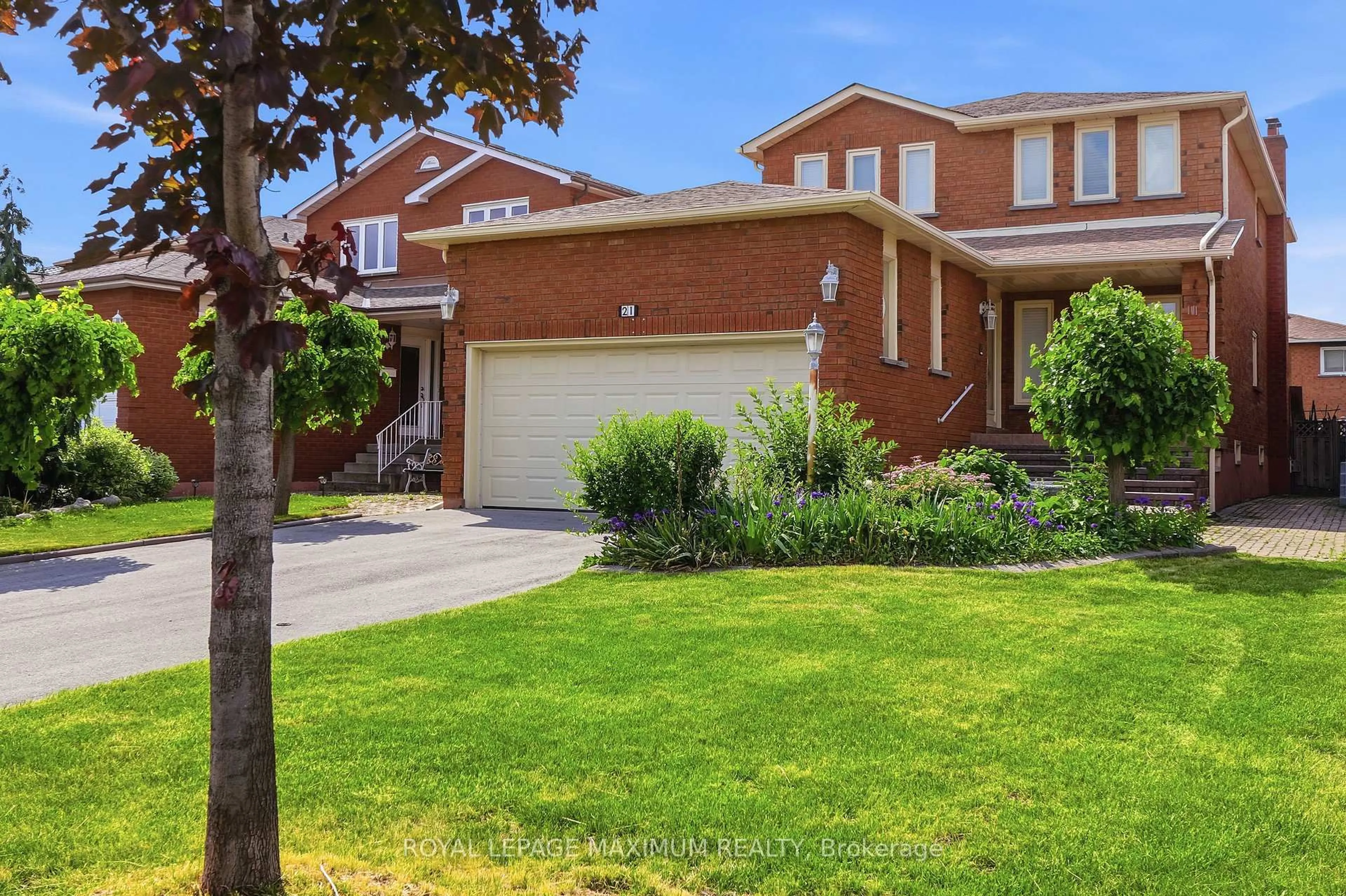 Home with brick exterior material, street for 21 Diamond St, Vaughan Ontario L4L 6H7
