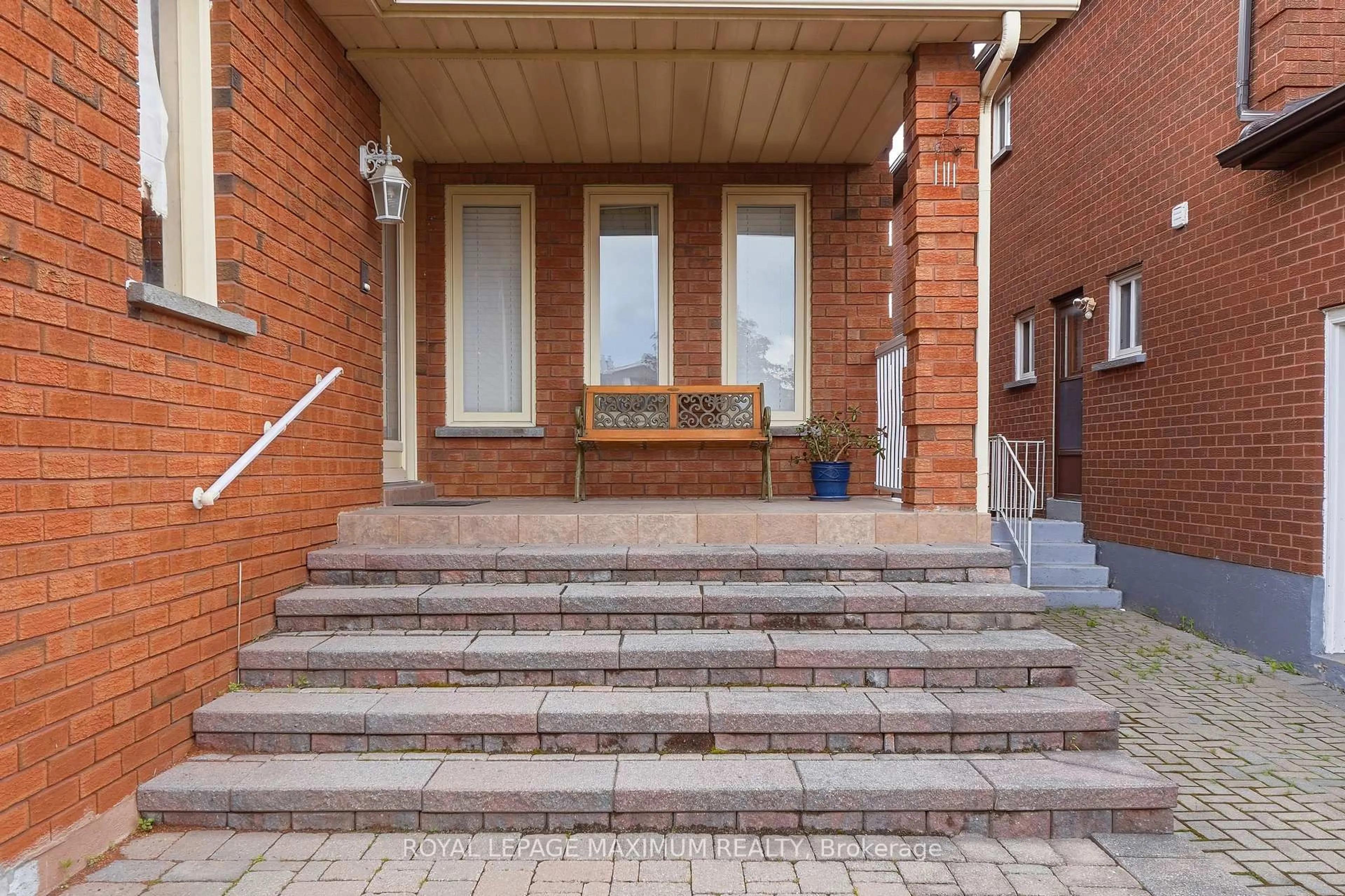 Unknown for 21 Diamond St, Vaughan Ontario L4L 6H7