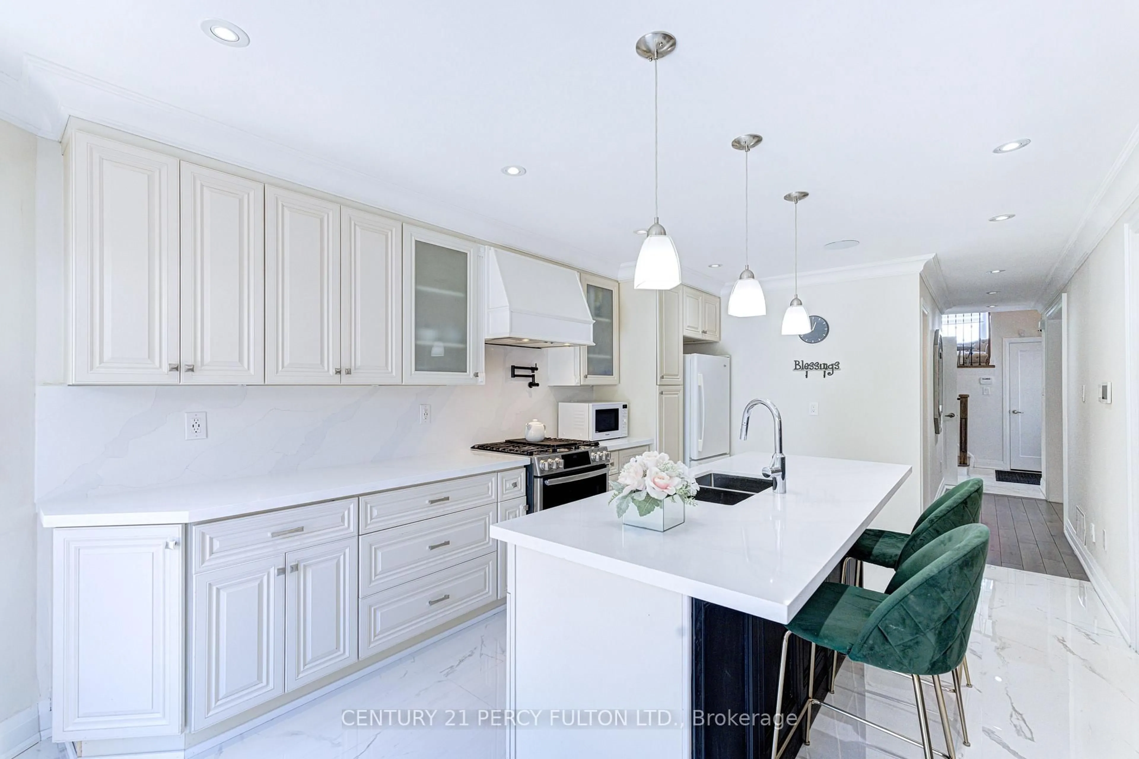 Contemporary kitchen, ceramic/tile floor for 109 Woodcroft Lane, Vaughan Ontario L4L 6T2