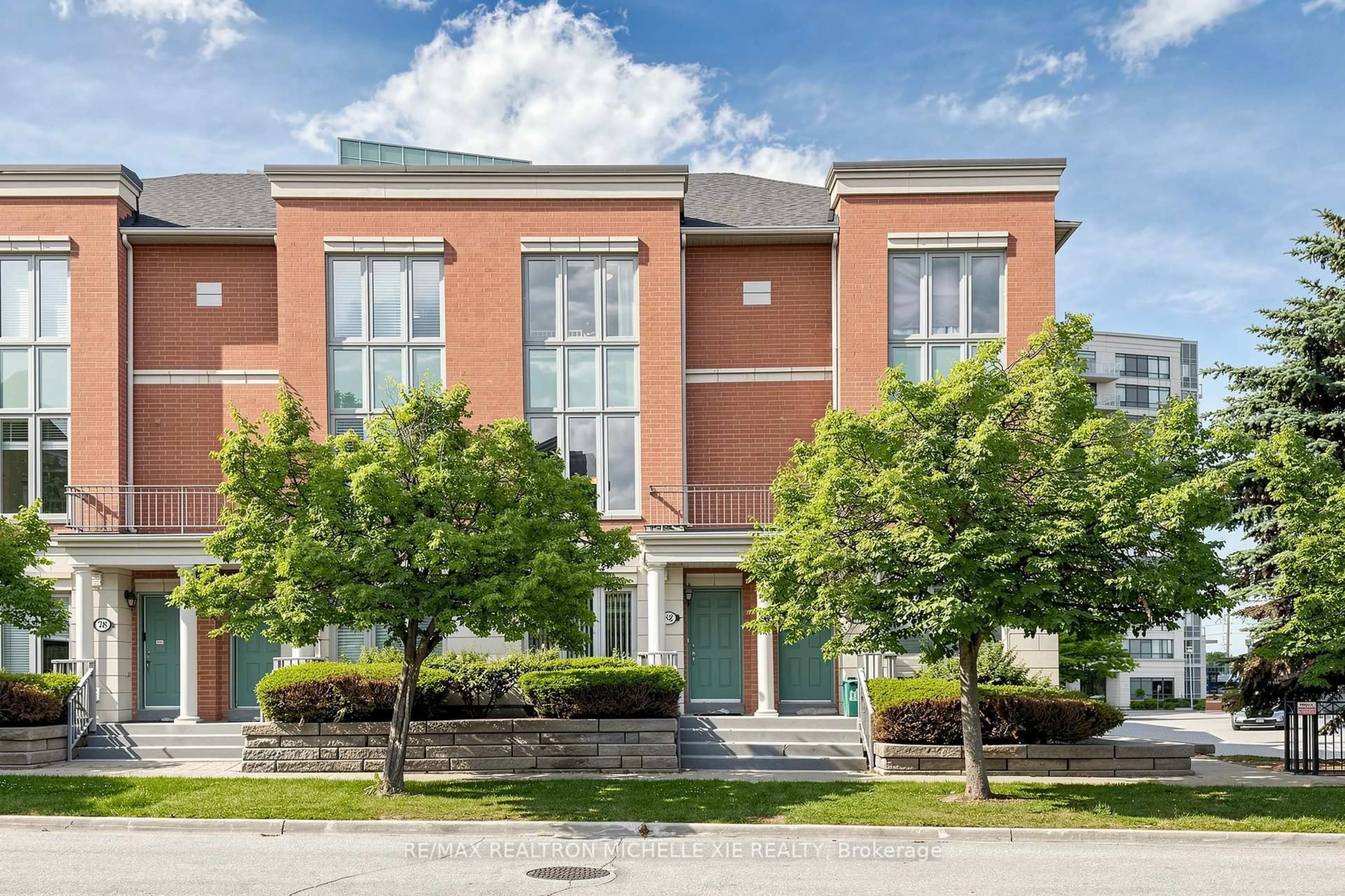 Home with brick exterior material, street for 82 Suncrest Blvd, Markham Ontario L3T 7Y1