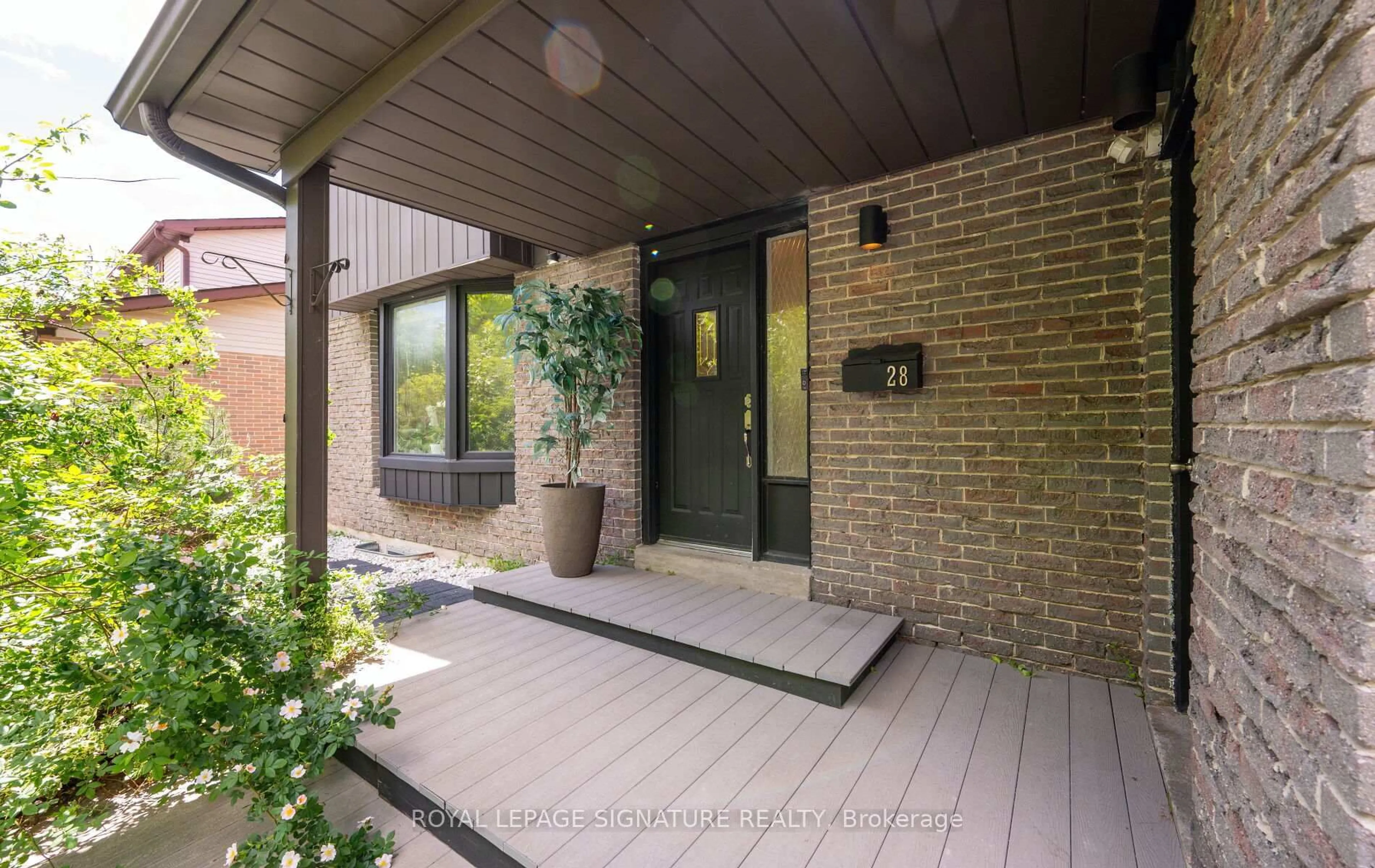 Unknown for 28 Brightway Cres, Richmond Hill Ontario L4C 4Z9