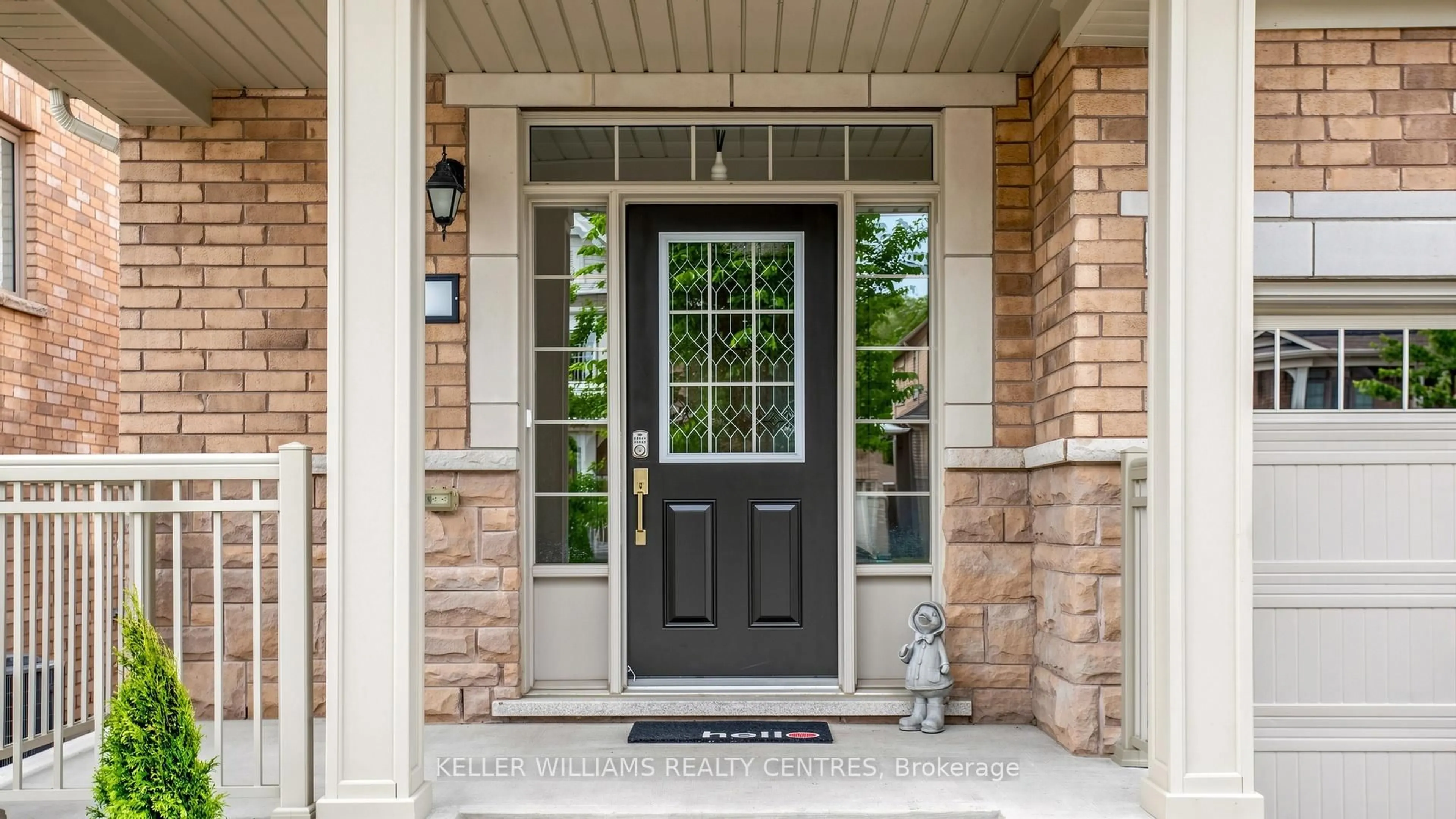 Indoor entryway for 3 Pridham Pl, New Tecumseth Ontario L0G 1W0