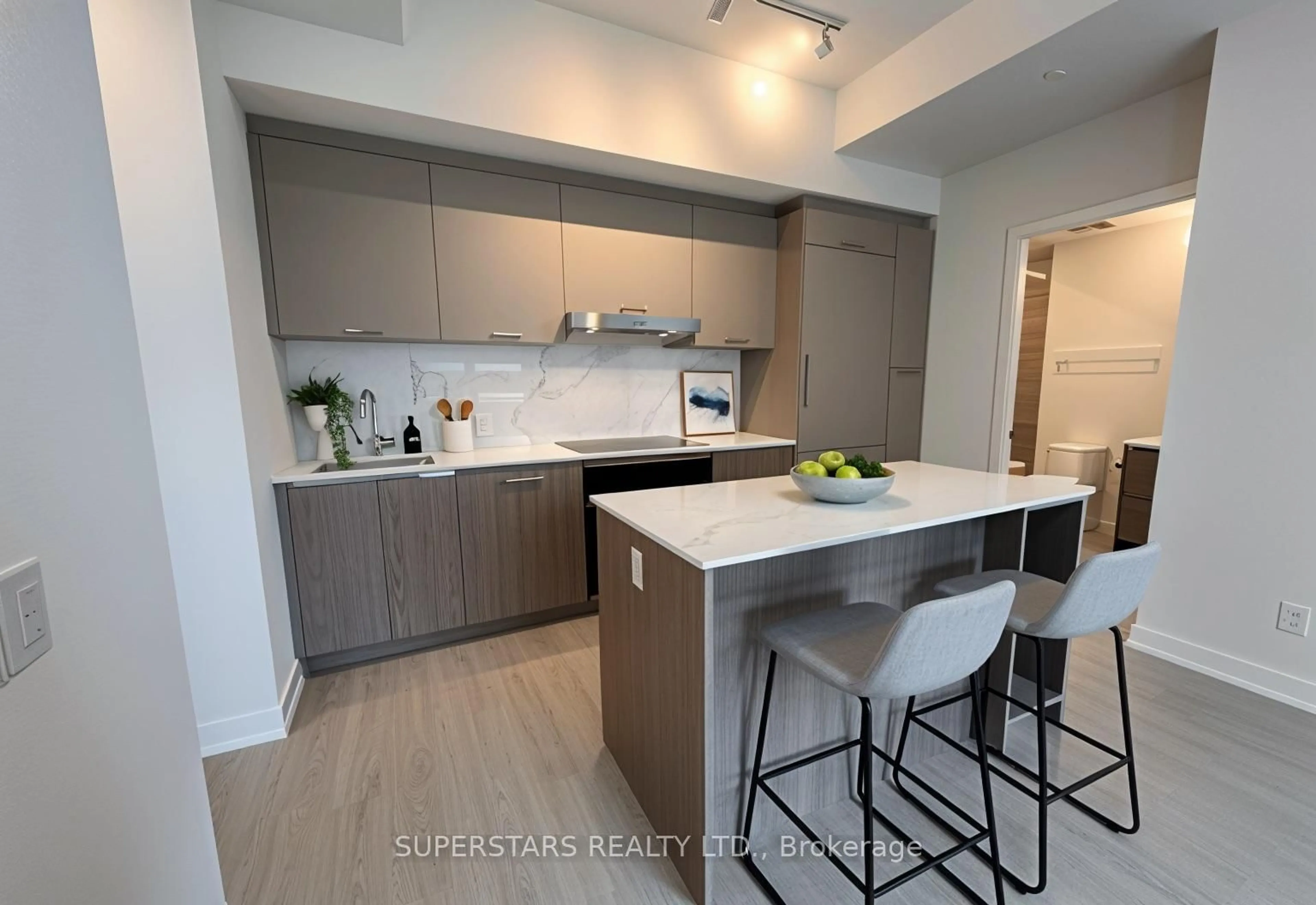 Open concept kitchen, unknown for 8188 Yonge St #626, Vaughan Ontario L4J 0M2