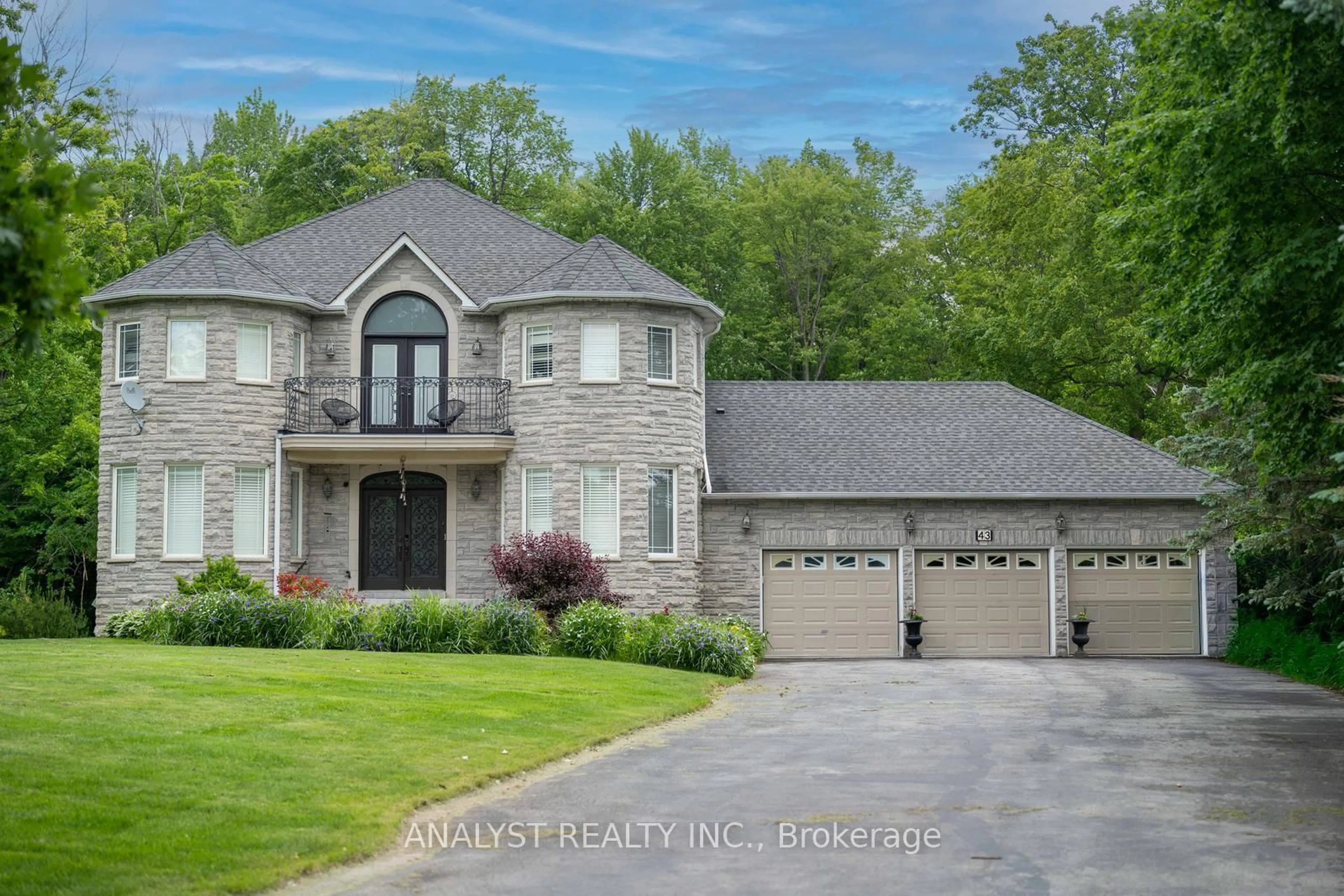Unknown for 43 Belsite Crt, Vaughan Ontario L0J 1C0