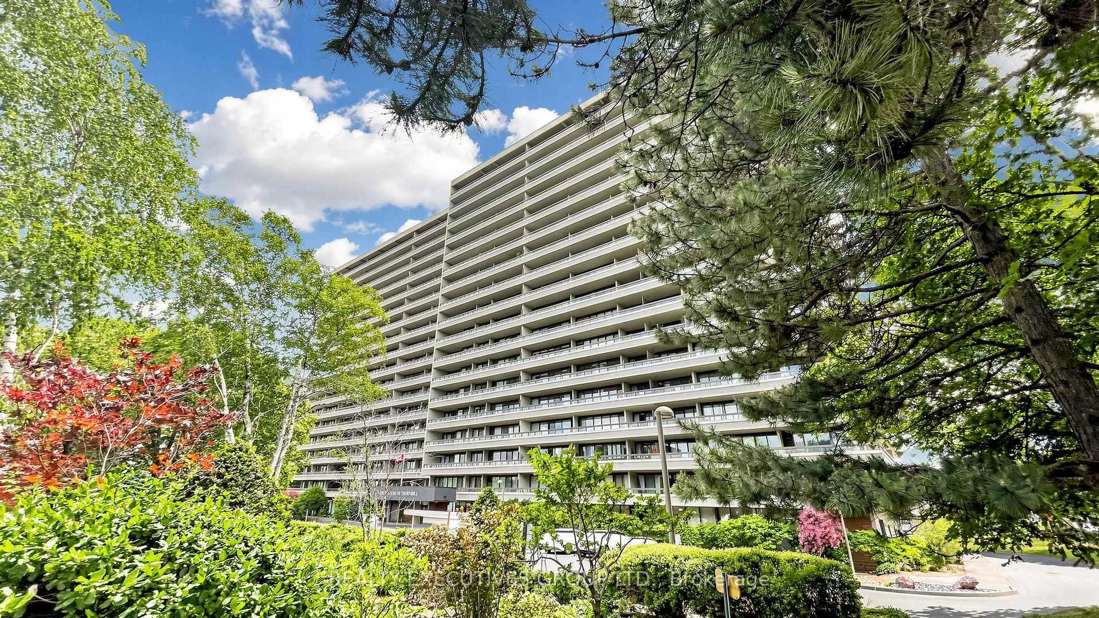 Unknown for 8111 Yonge St #309, Markham Ontario L3T 4V9