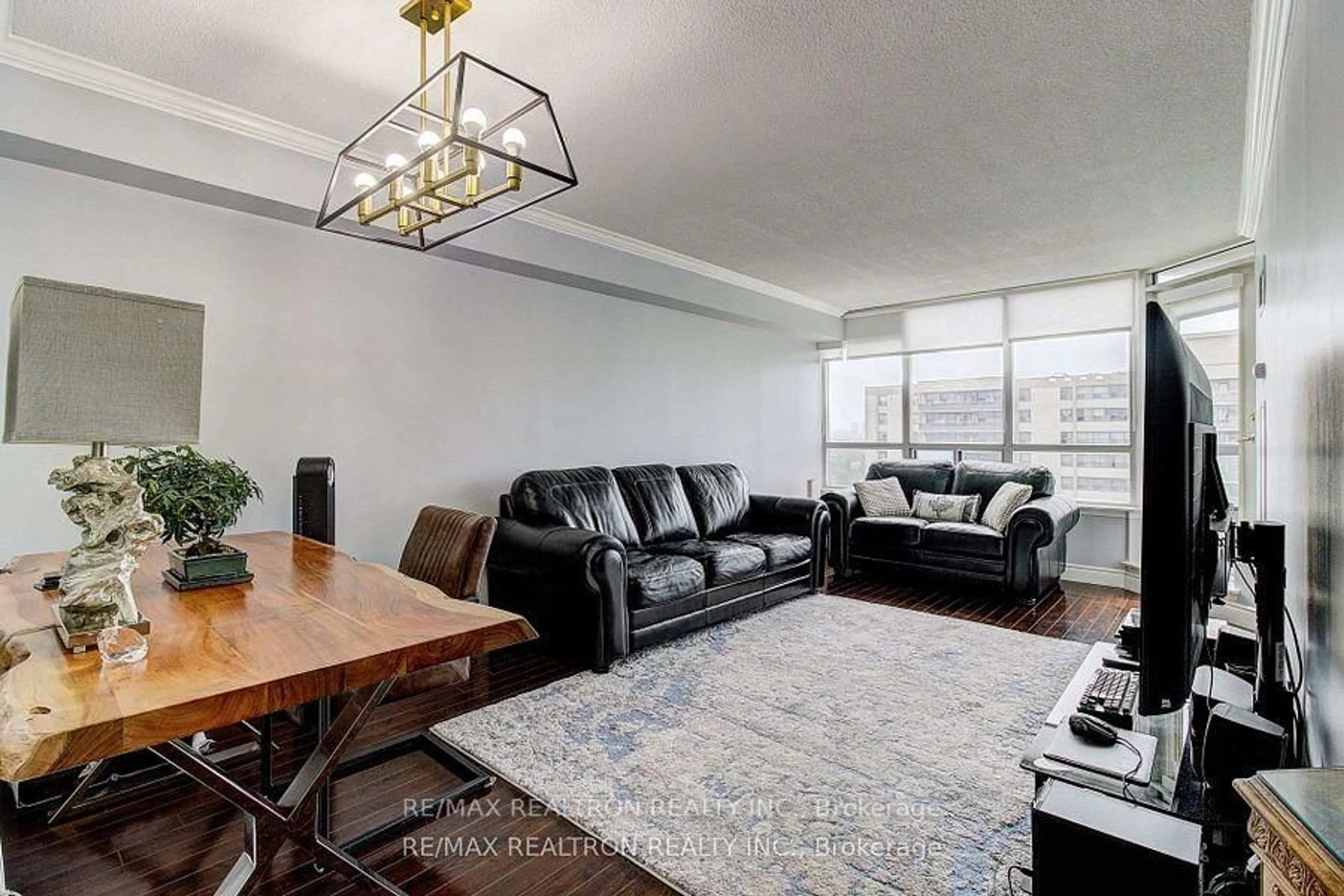 Living room with furniture, unknown for 91 Townsgate Dr #Ph206, Vaughan Ontario L4J 8E8