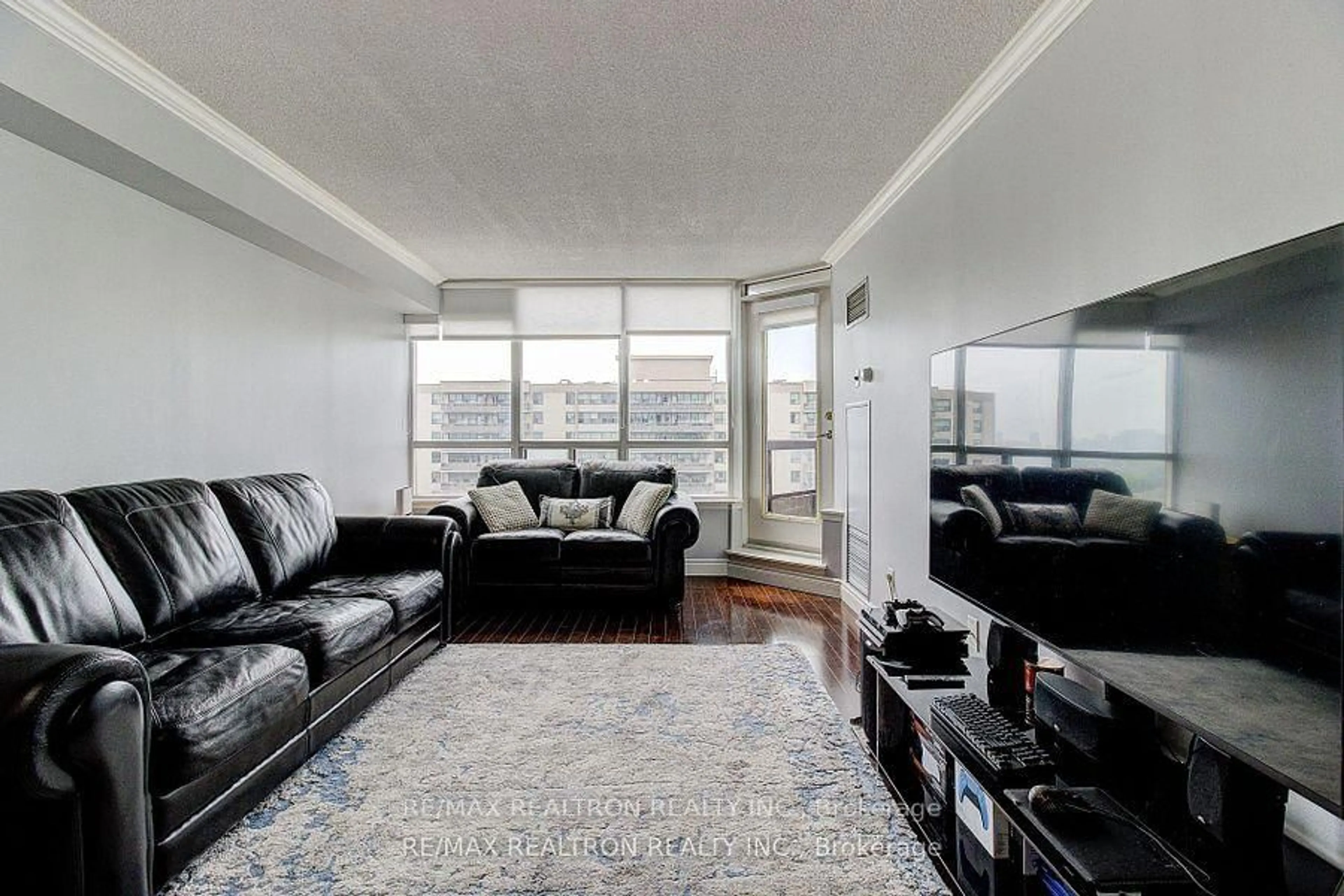 Living room with furniture, unknown for 91 Townsgate Dr #Ph206, Vaughan Ontario L4J 8E8