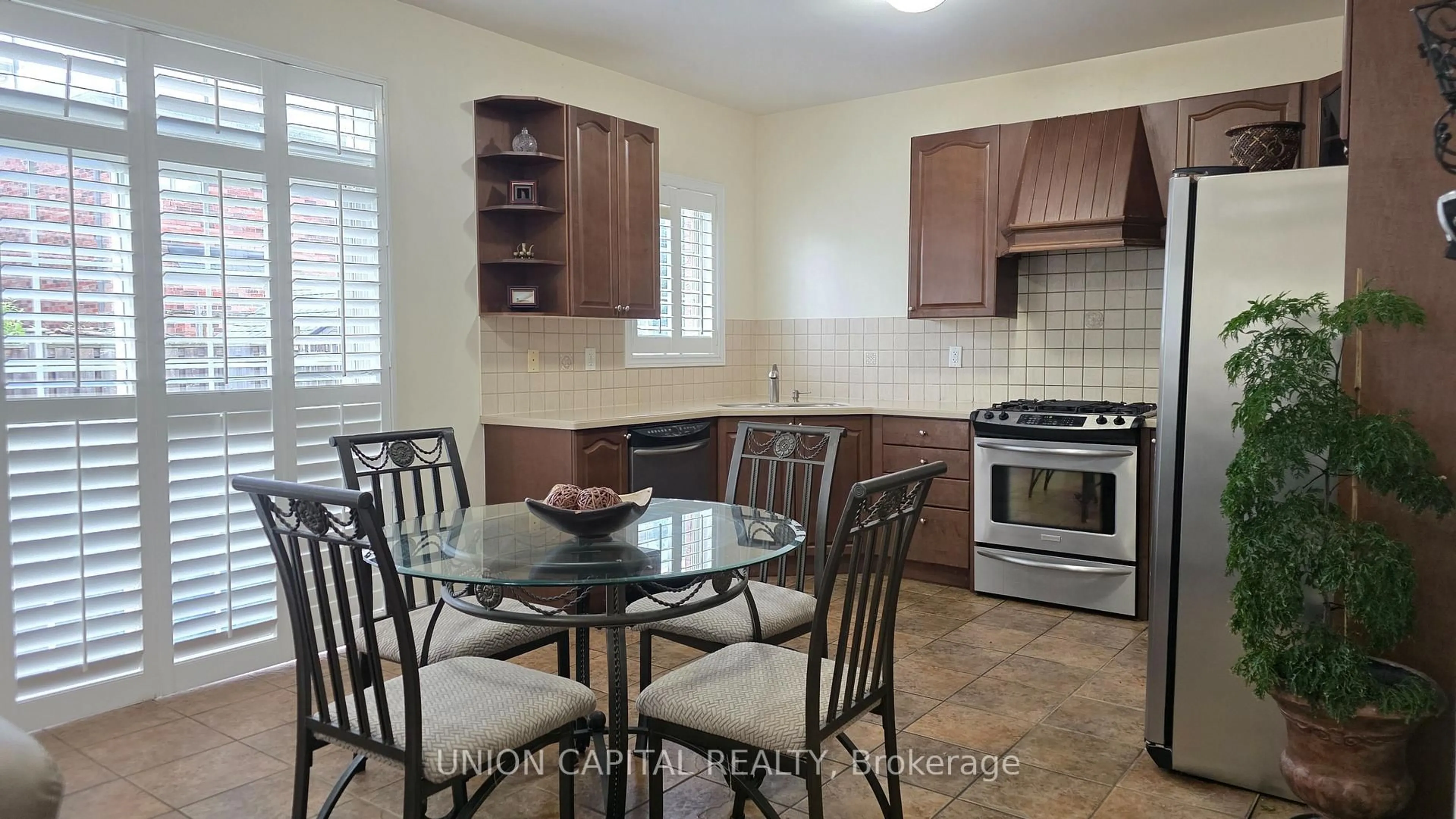 Standard kitchen, ceramic/tile floor for 2 Solace Rd, Markham Ontario L6E 0A3